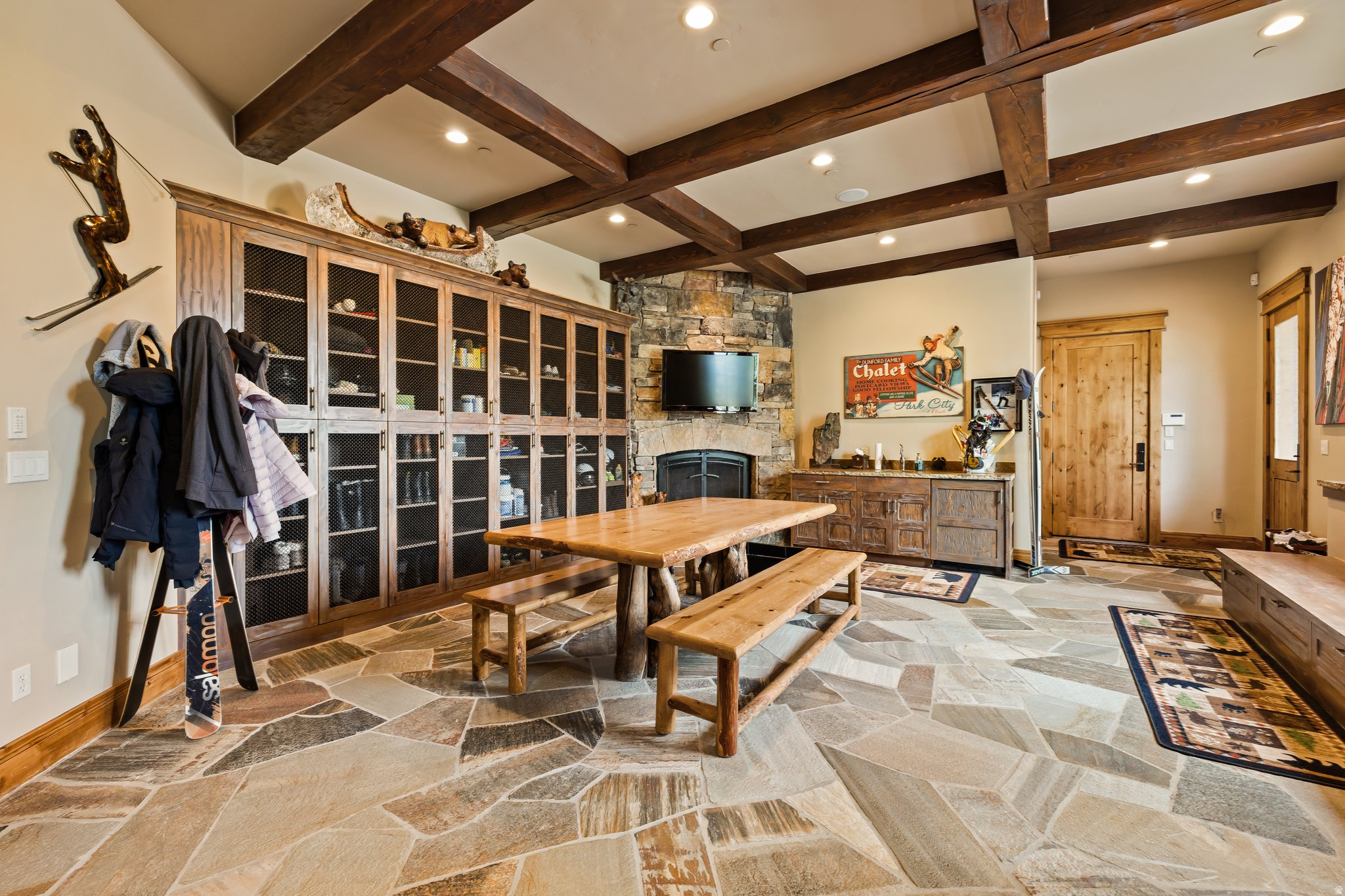 35 WHITE PINE CANYON RD