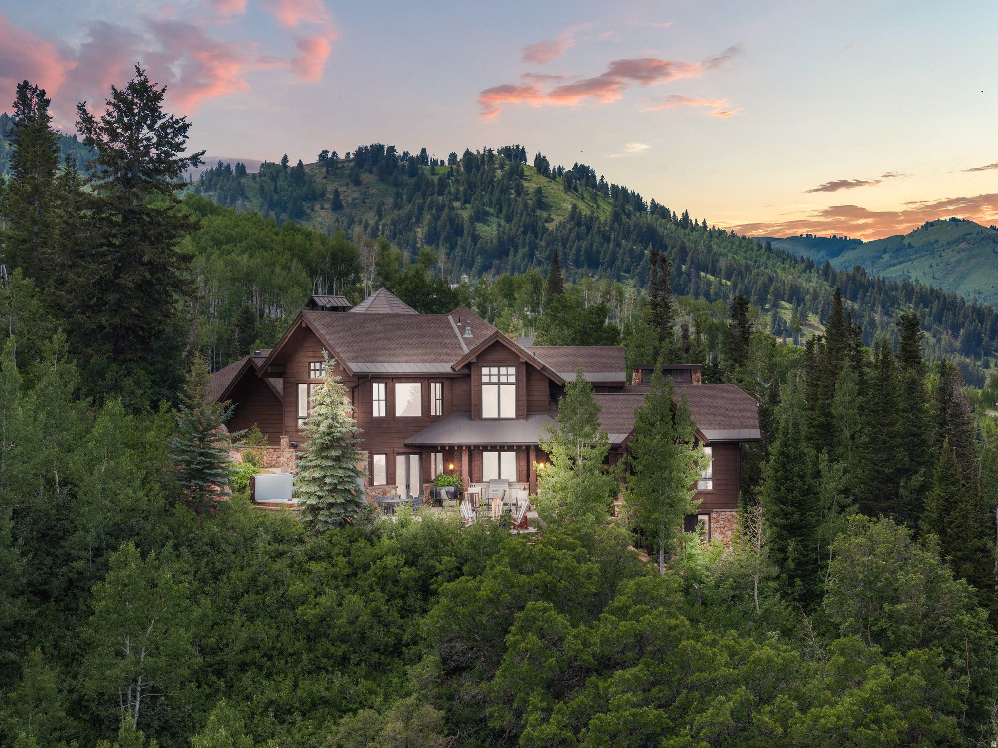 35 WHITE PINE CANYON RD
