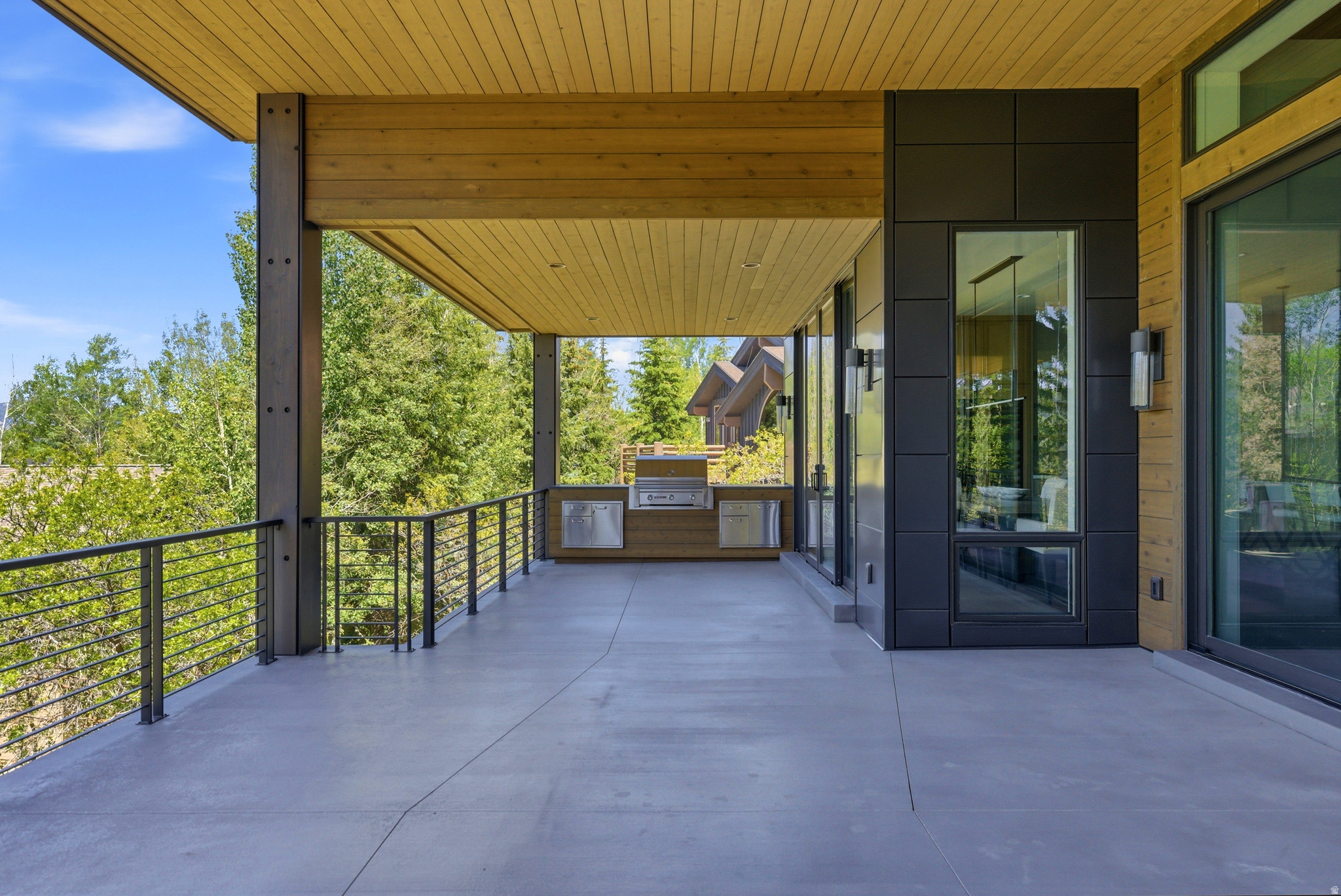 3506 OAK WOOD DR