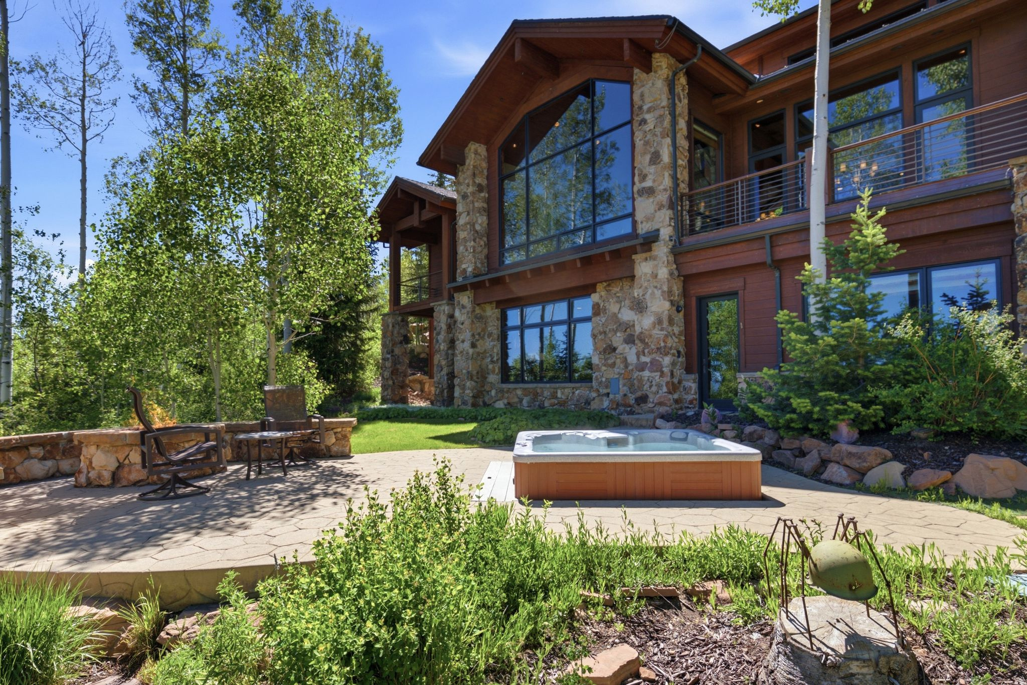 39 WHITE PINE CANYON RD