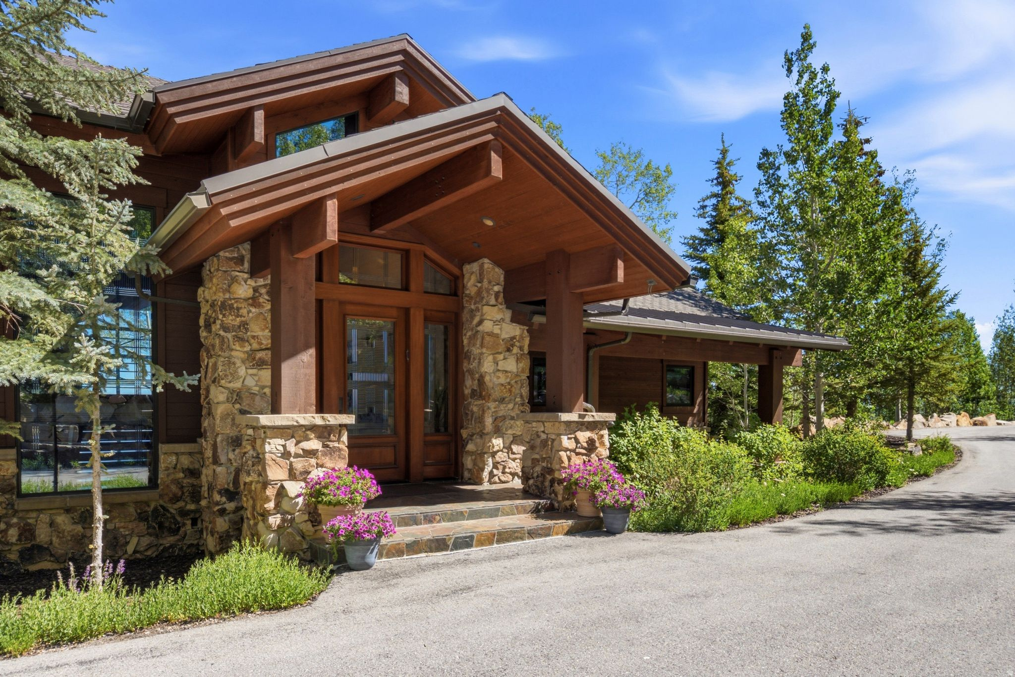 39 WHITE PINE CANYON RD