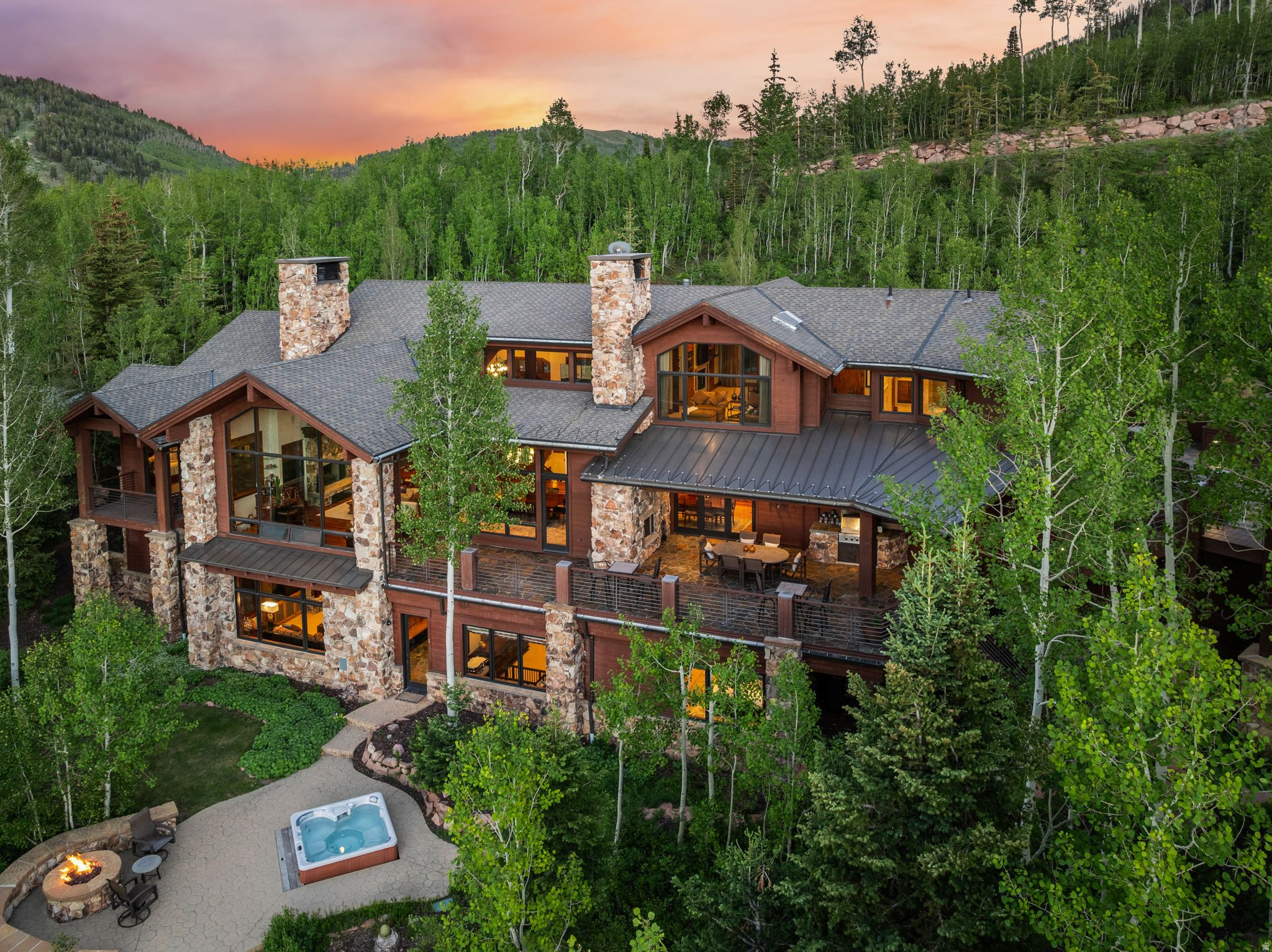 39 WHITE PINE CANYON RD