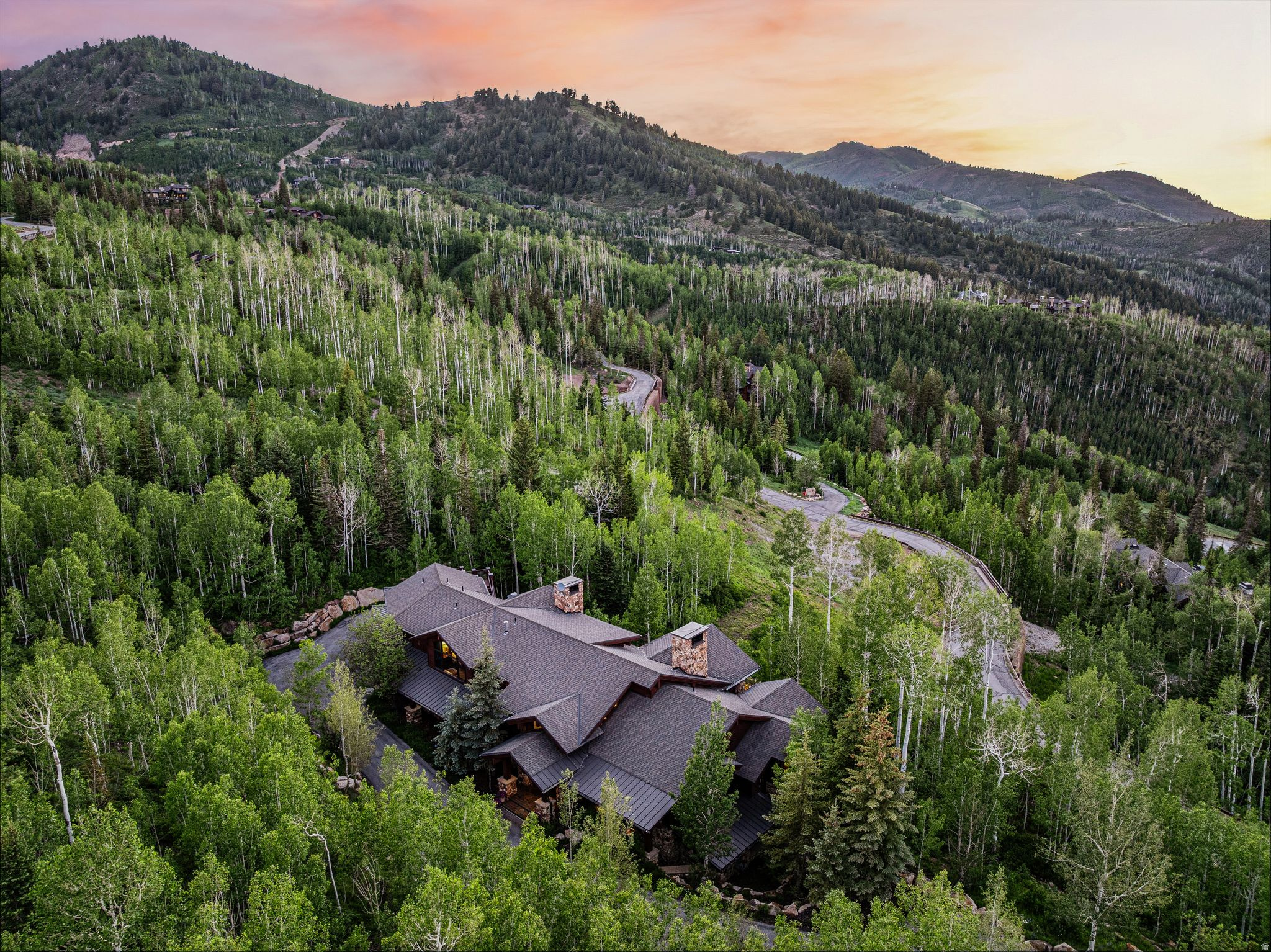 39 WHITE PINE CANYON RD