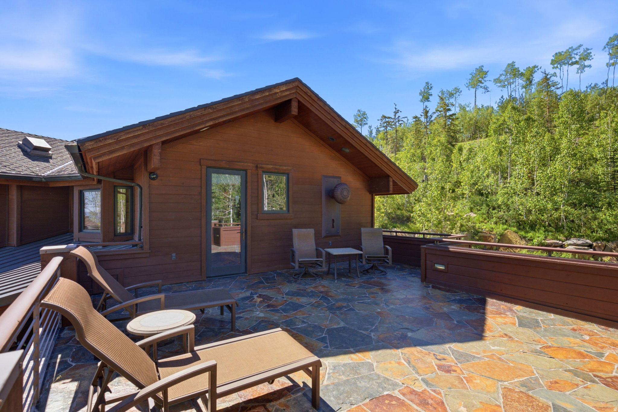 39 WHITE PINE CANYON RD