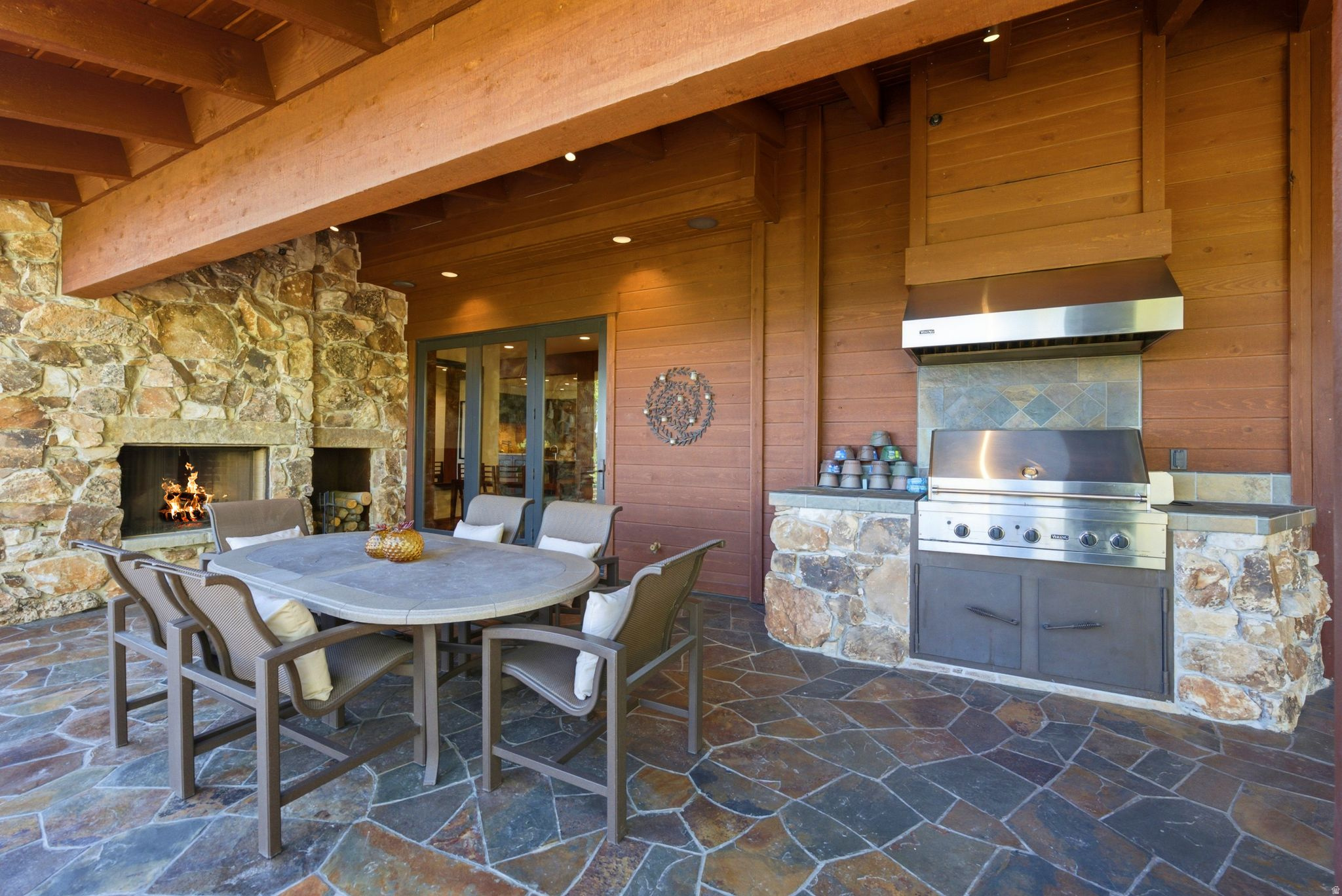 39 WHITE PINE CANYON RD