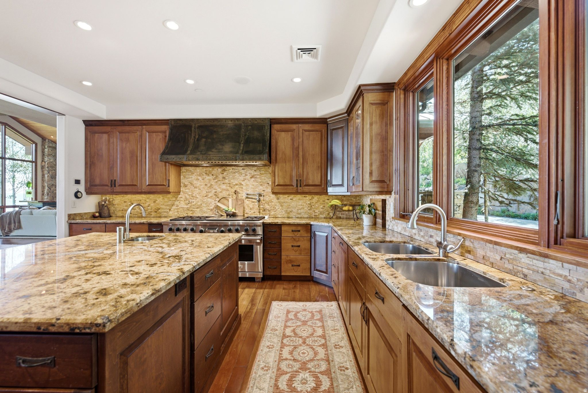 39 WHITE PINE CANYON RD