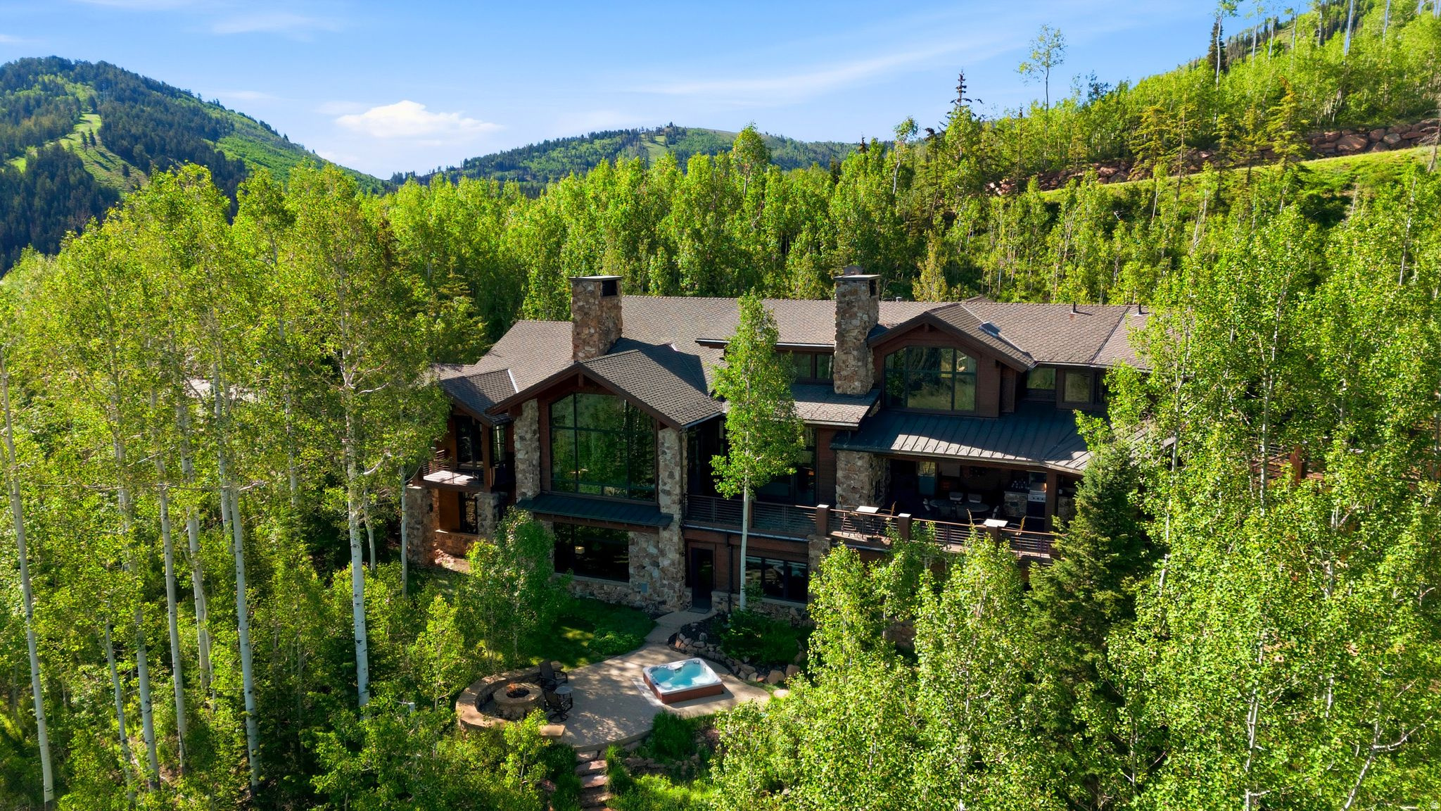 39 WHITE PINE CANYON RD