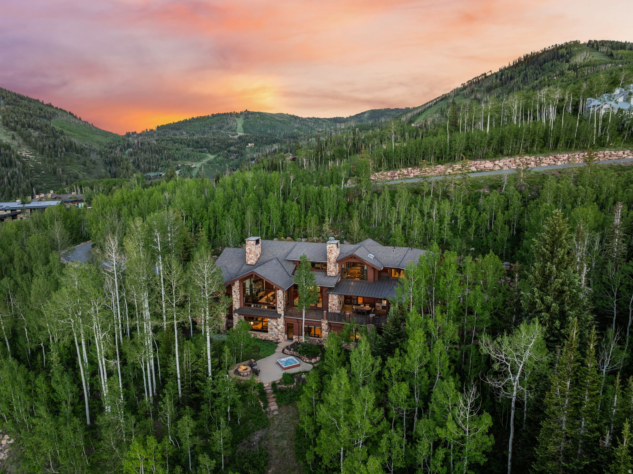 39 WHITE PINE CANYON RD