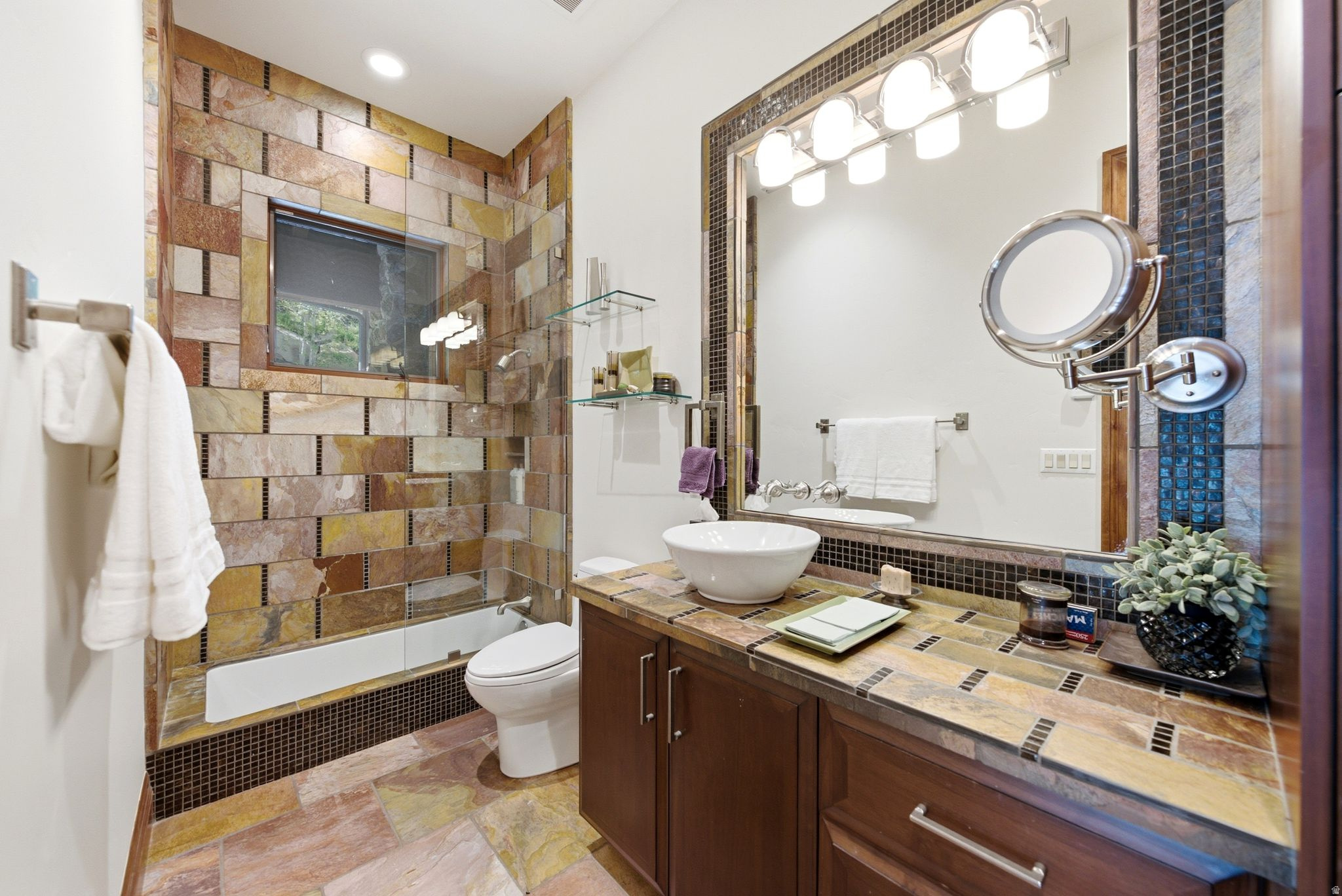 39 WHITE PINE CANYON RD