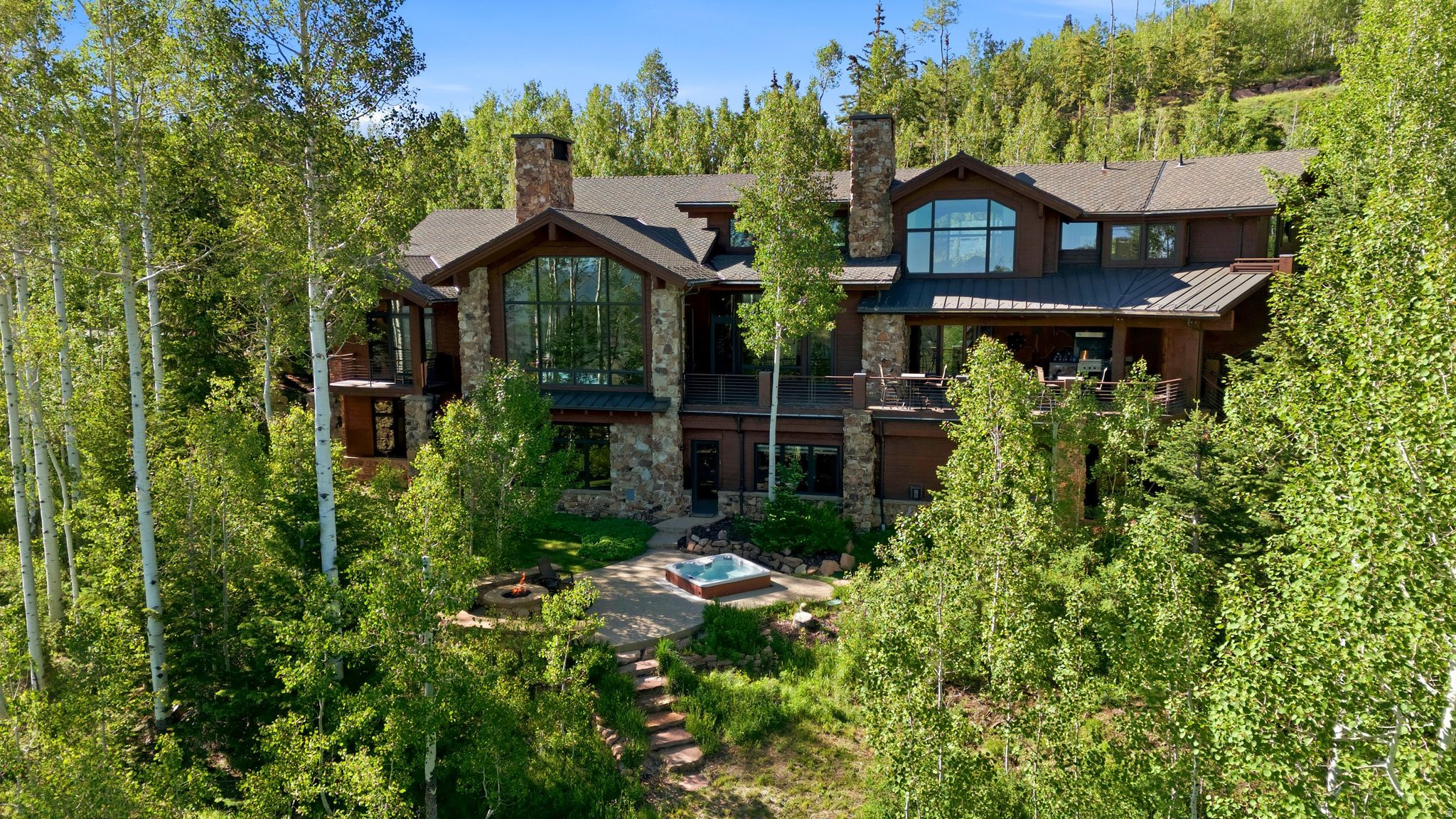 39 WHITE PINE CANYON RD