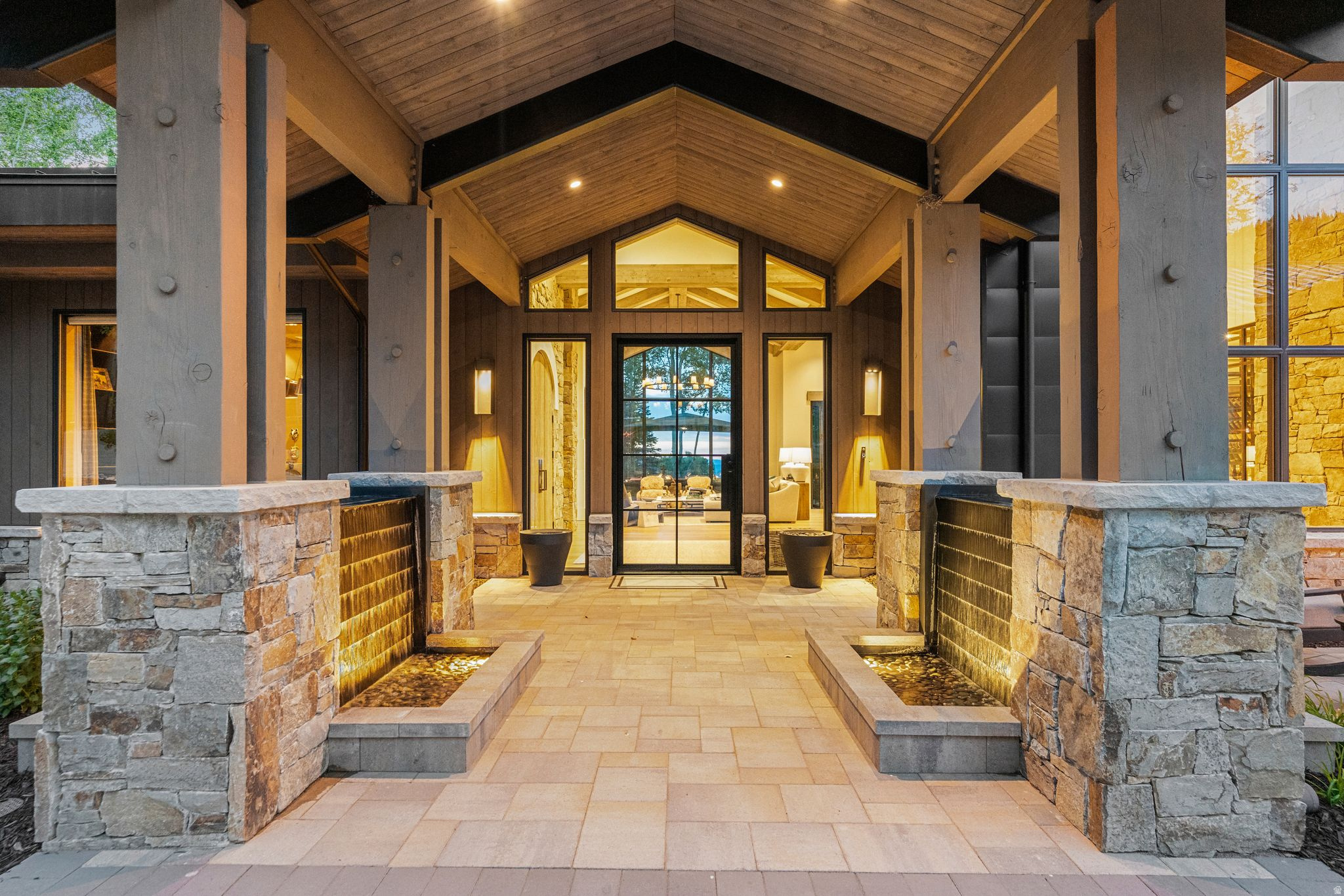 269 WHITE PINE CANYON RD