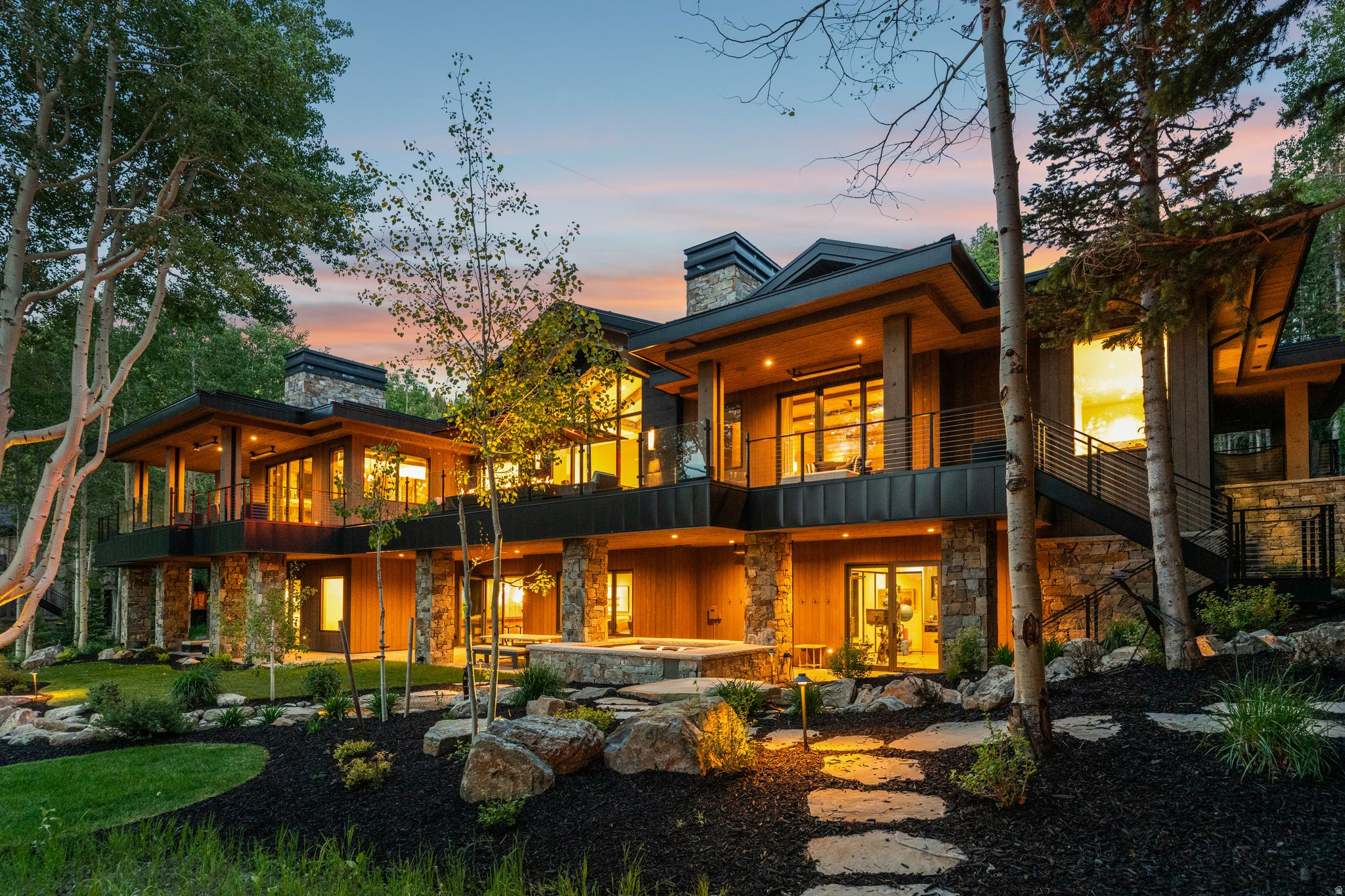 269 WHITE PINE CANYON RD
