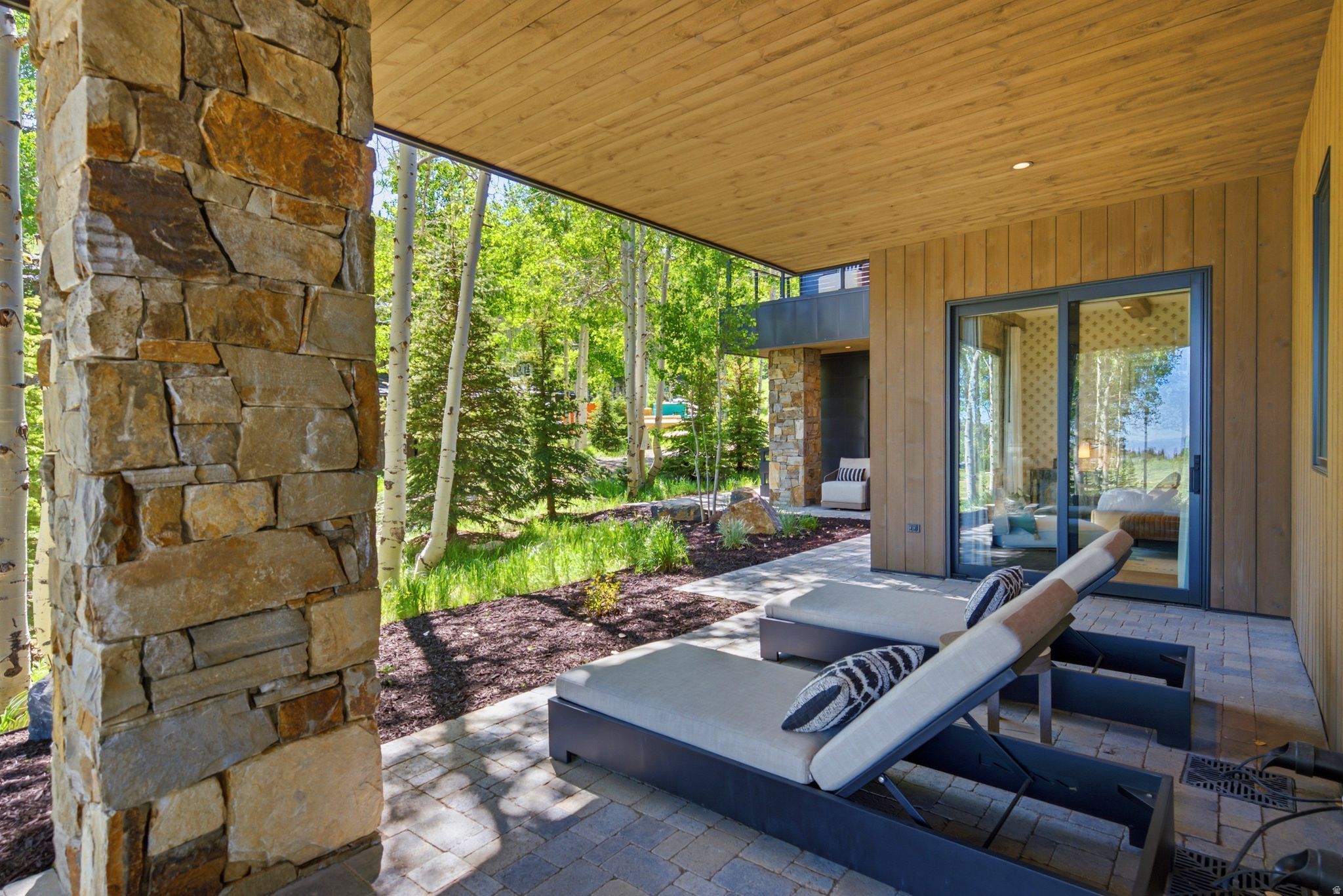 269 WHITE PINE CANYON RD