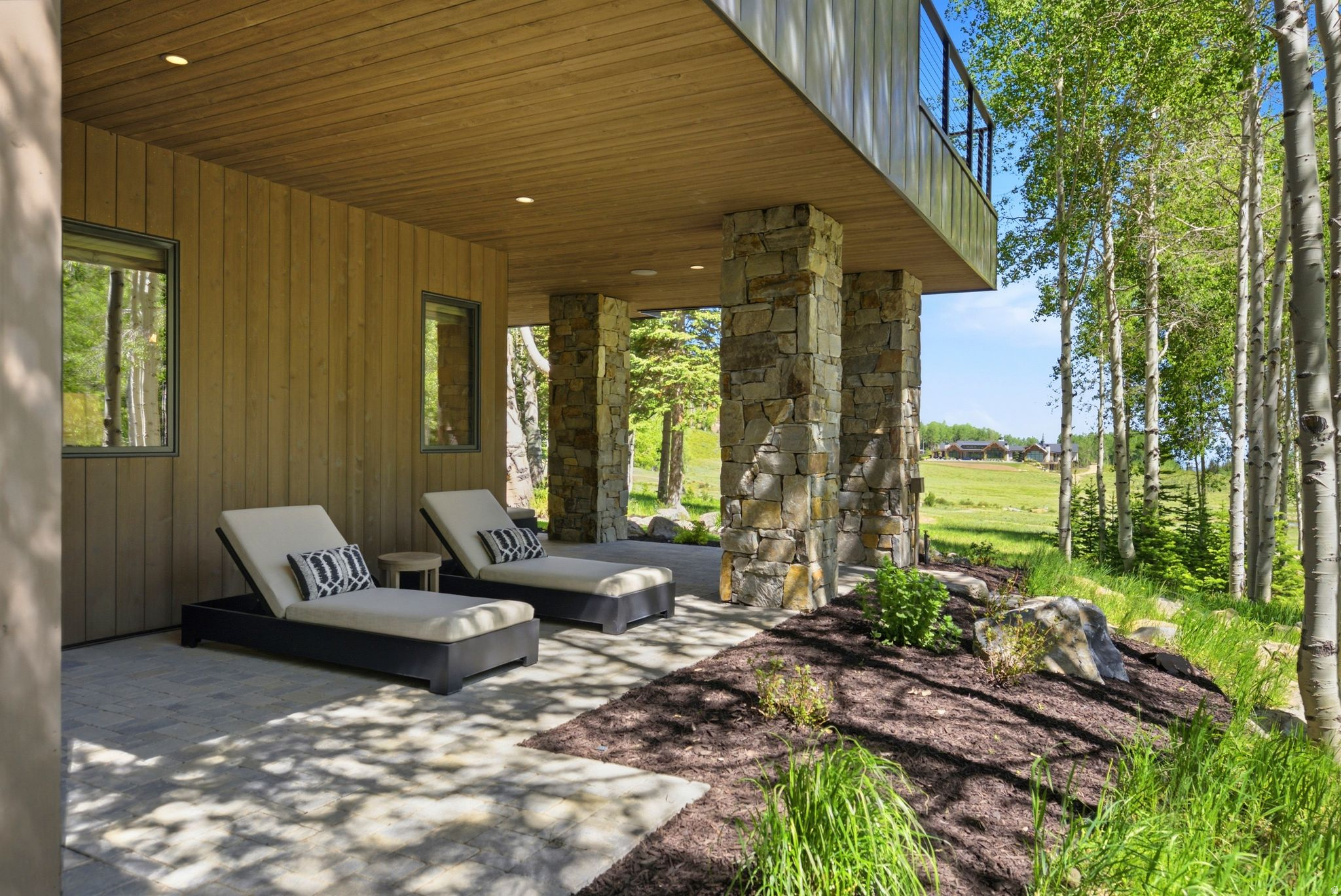 269 WHITE PINE CANYON RD
