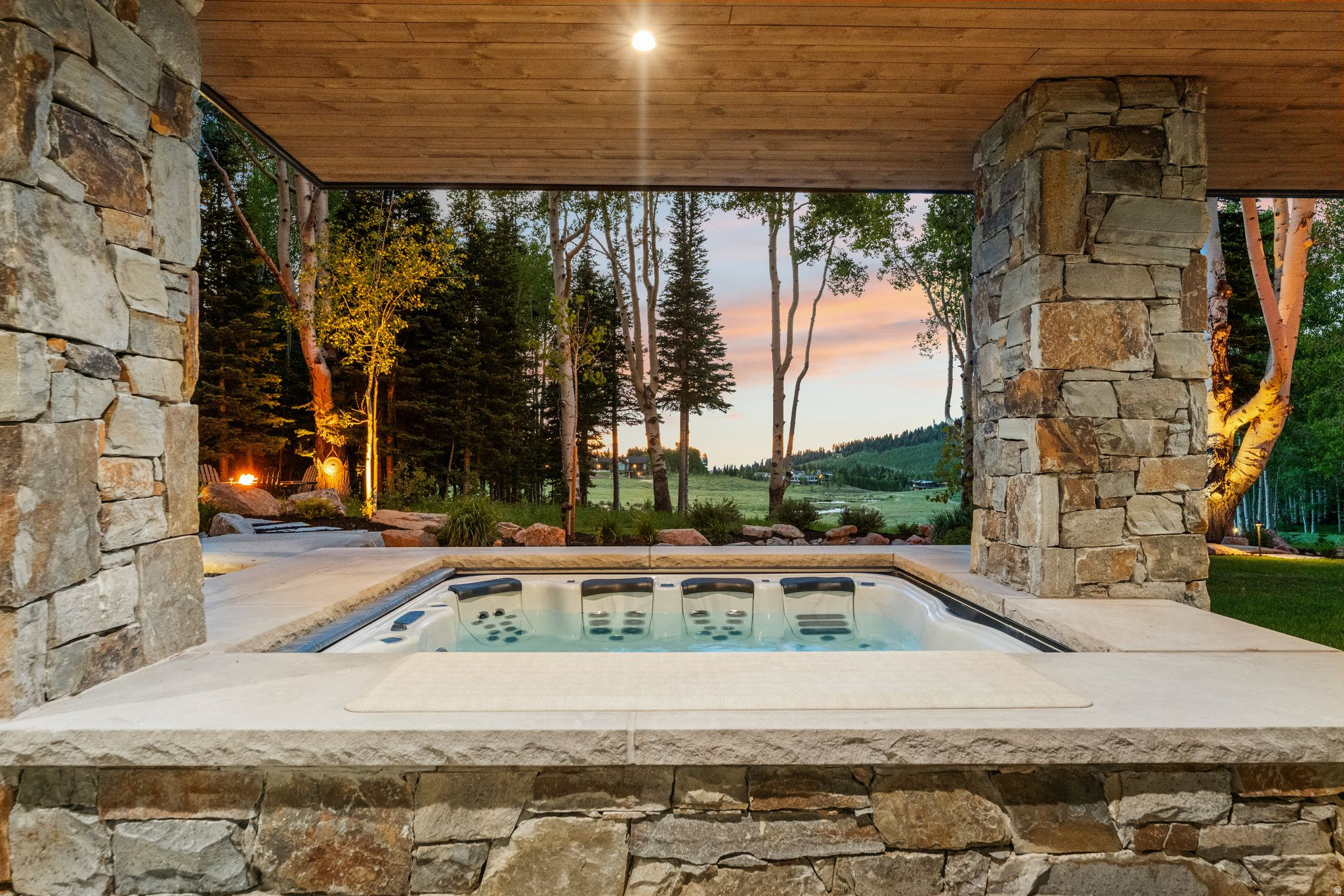 269 WHITE PINE CANYON RD