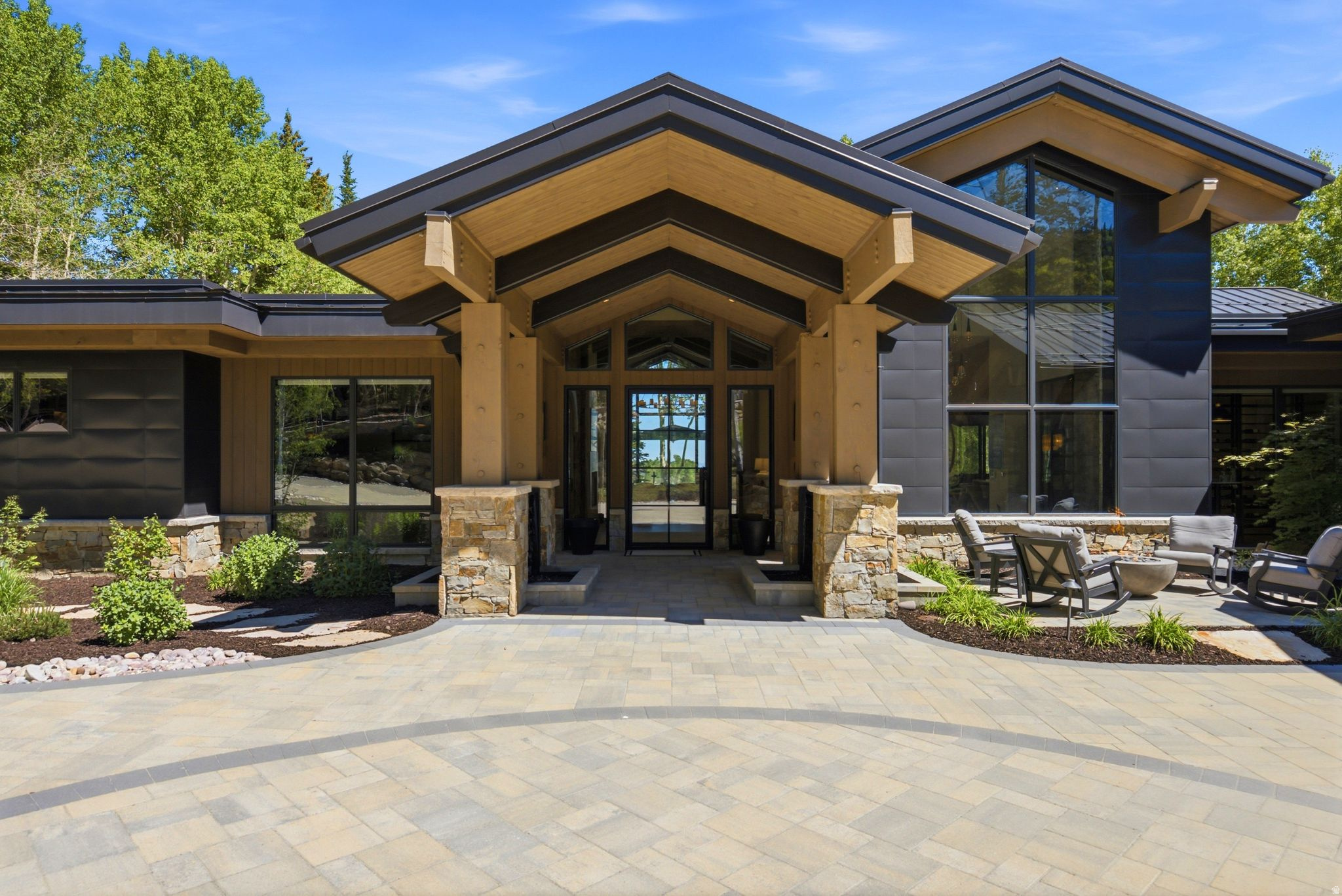 269 WHITE PINE CANYON RD