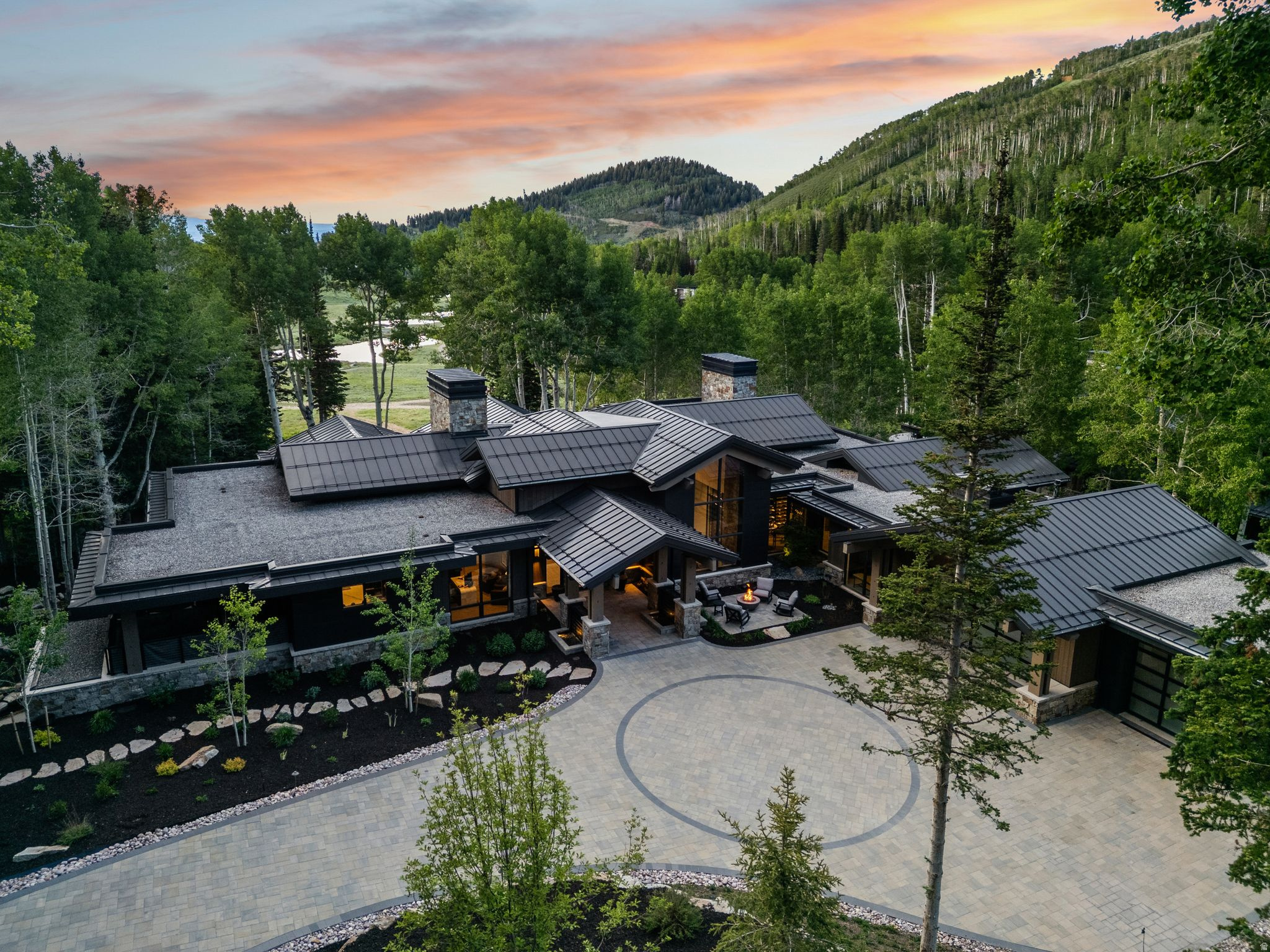 269 WHITE PINE CANYON RD
