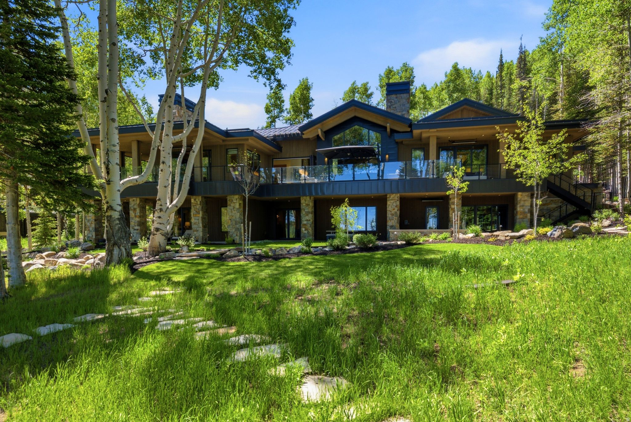 269 WHITE PINE CANYON RD