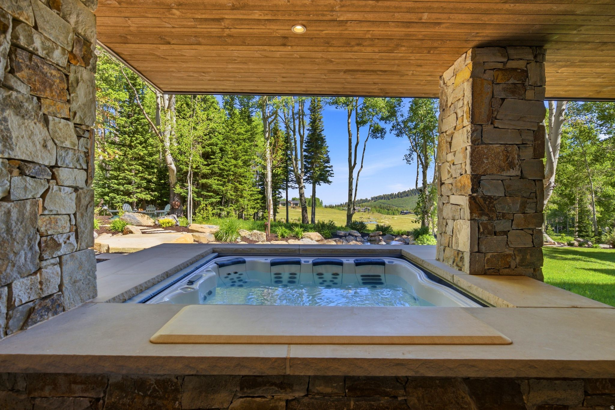 269 WHITE PINE CANYON RD