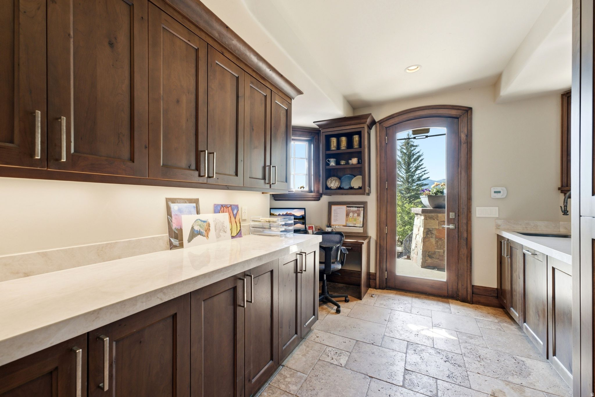 35 SANDSTONE CV