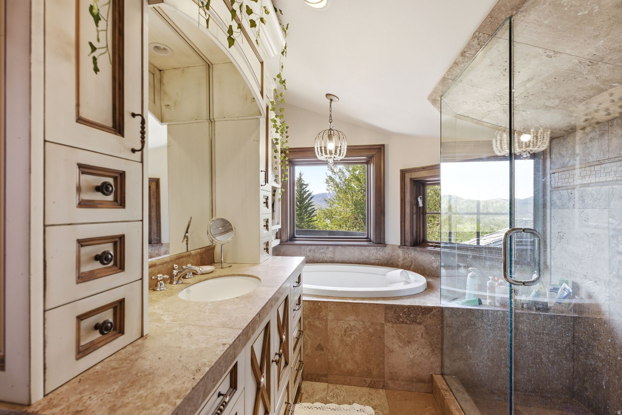 35 SANDSTONE CV