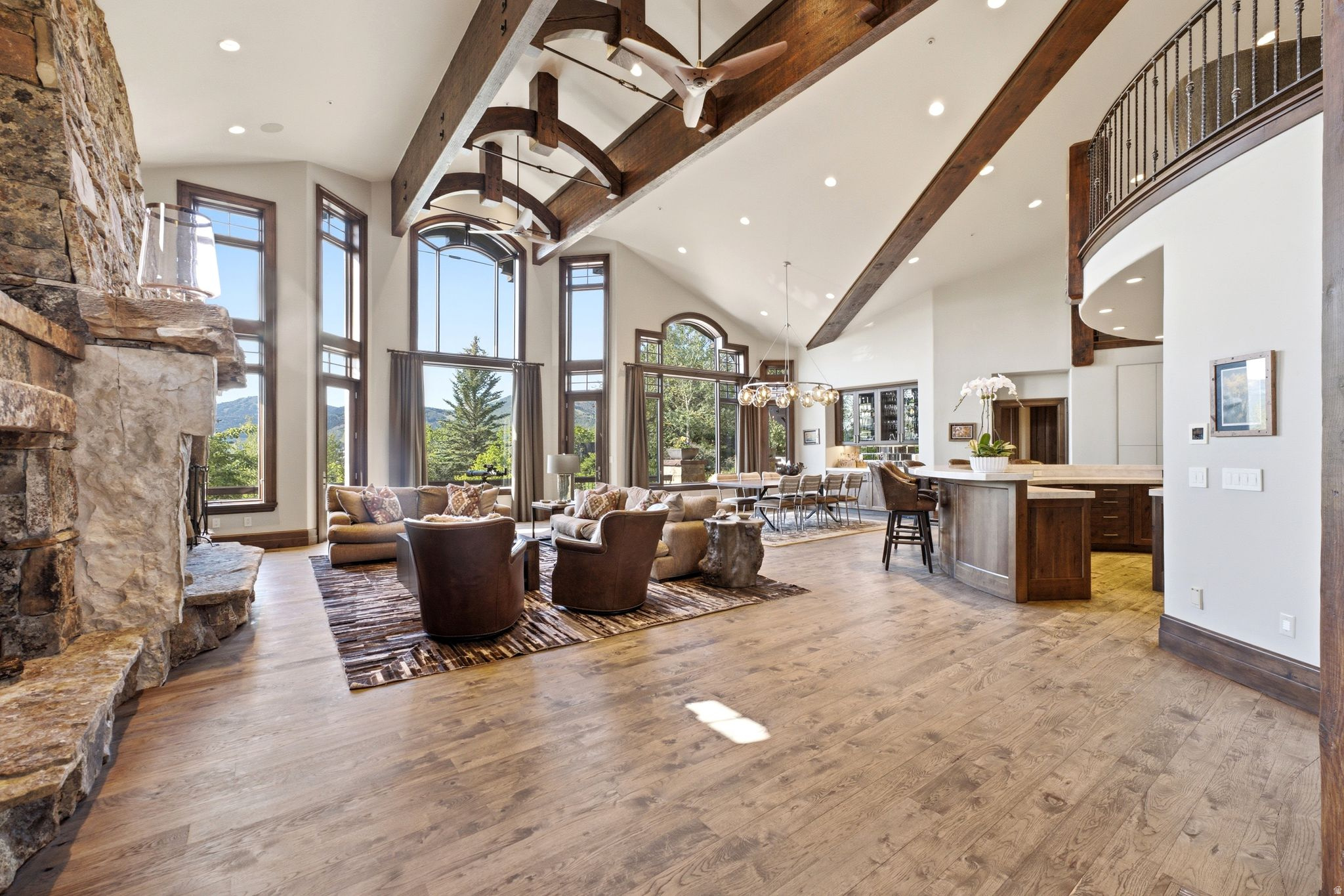 35 SANDSTONE CV