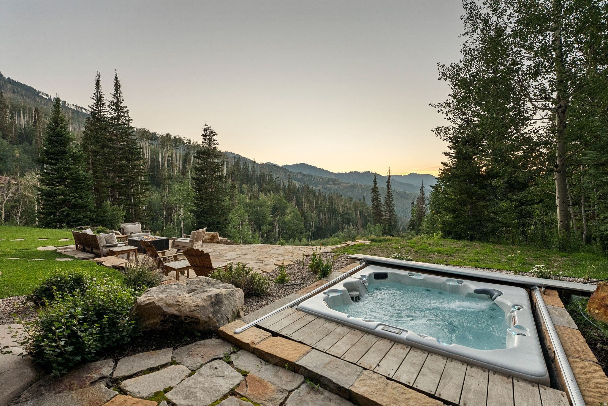 182 WHITE PINE CANYON RD #182