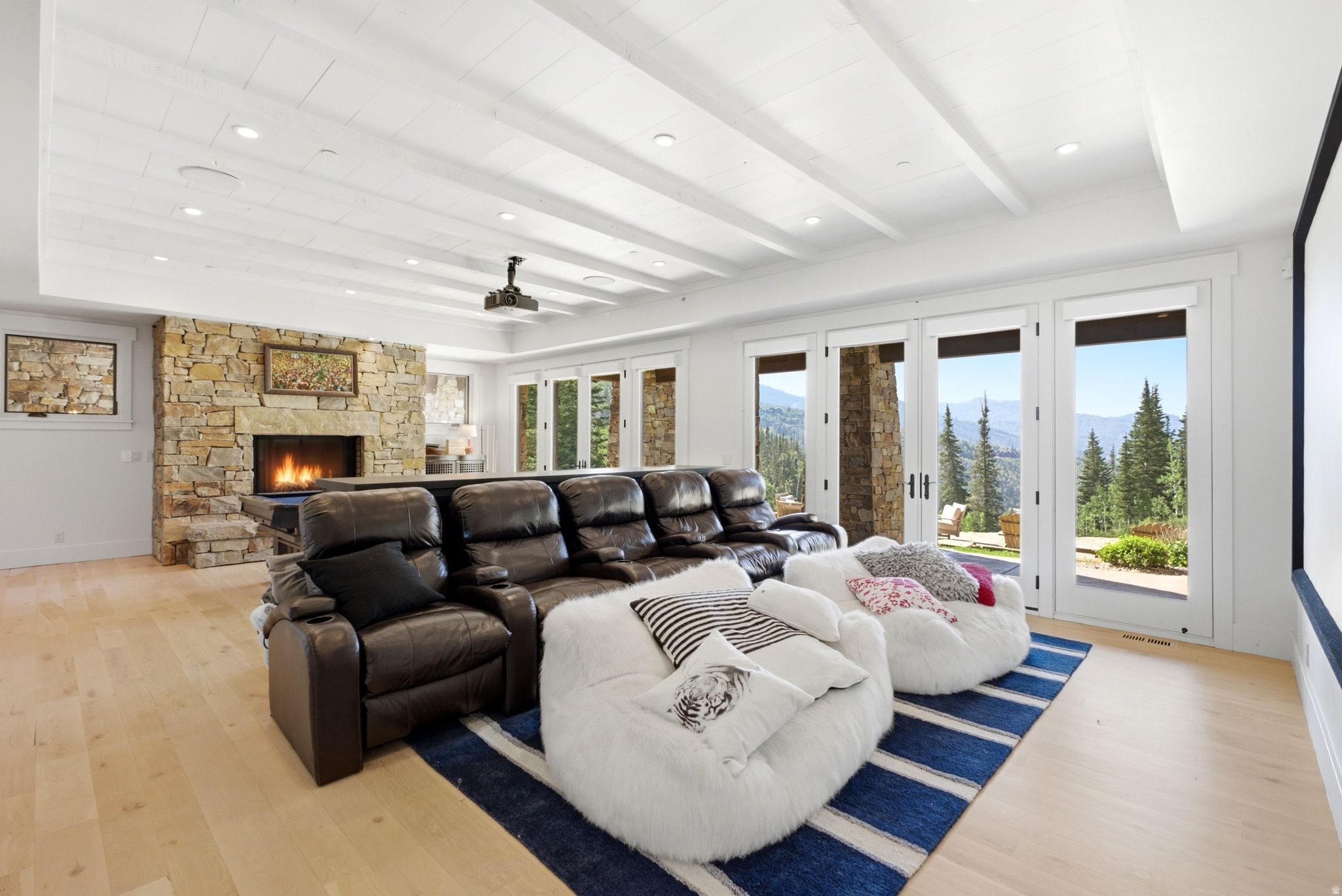 182 WHITE PINE CANYON RD #182