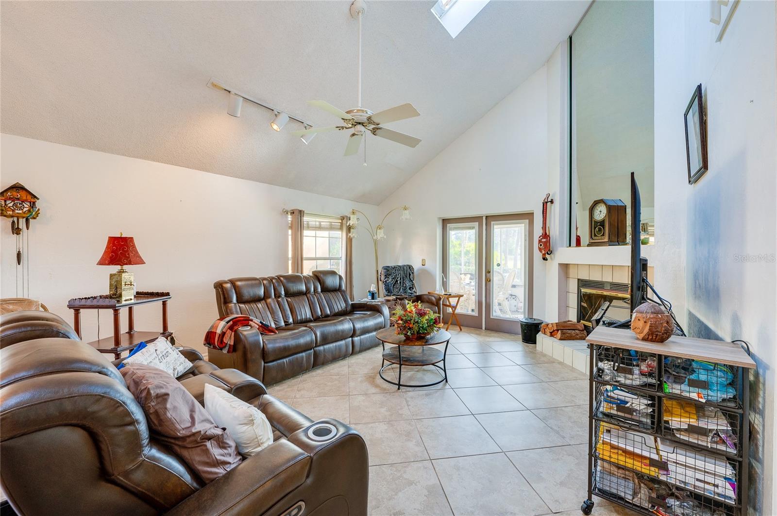 532 CROOKED STICK DRIVE