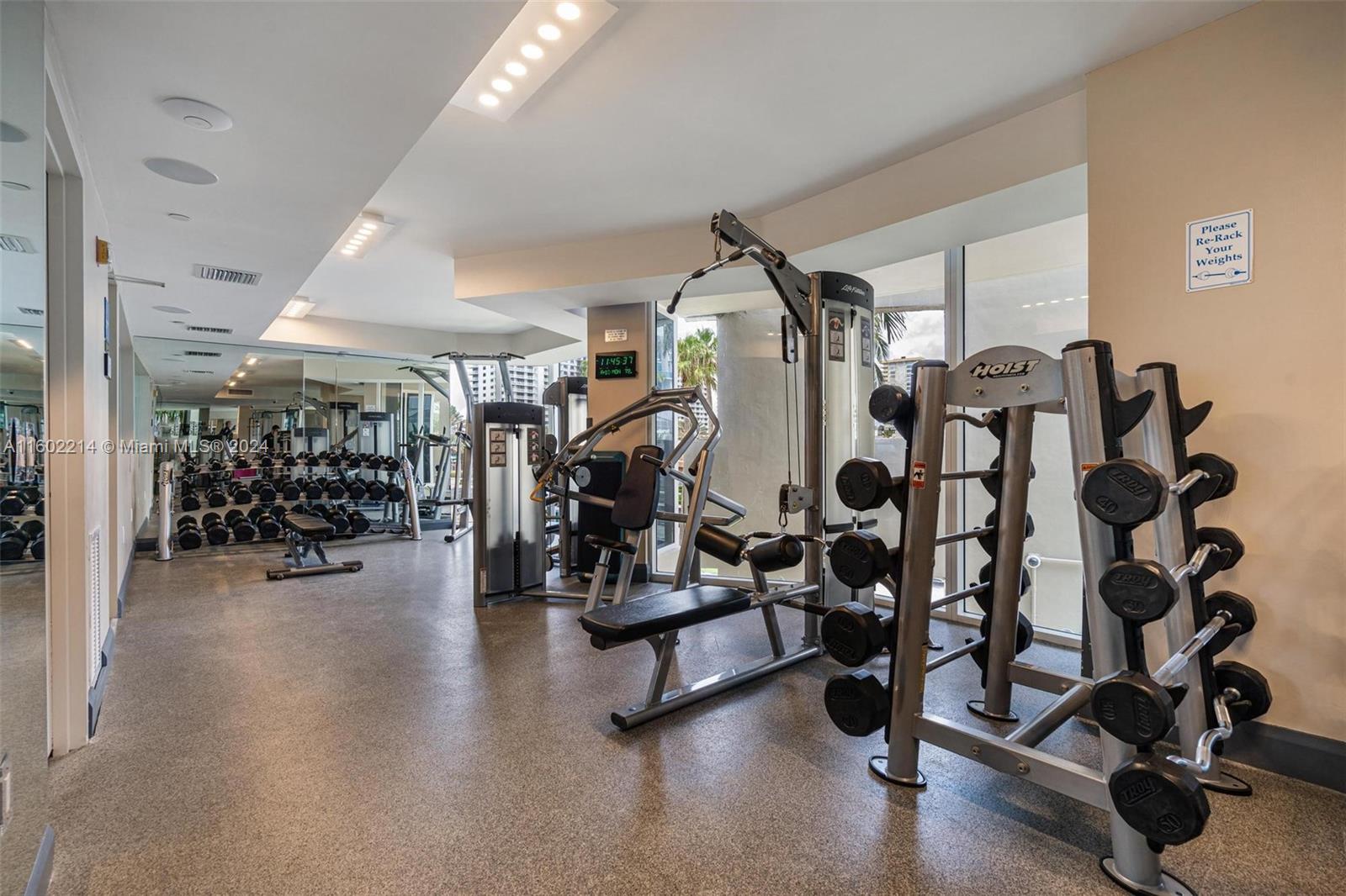 17555 Collins Ave # 1203