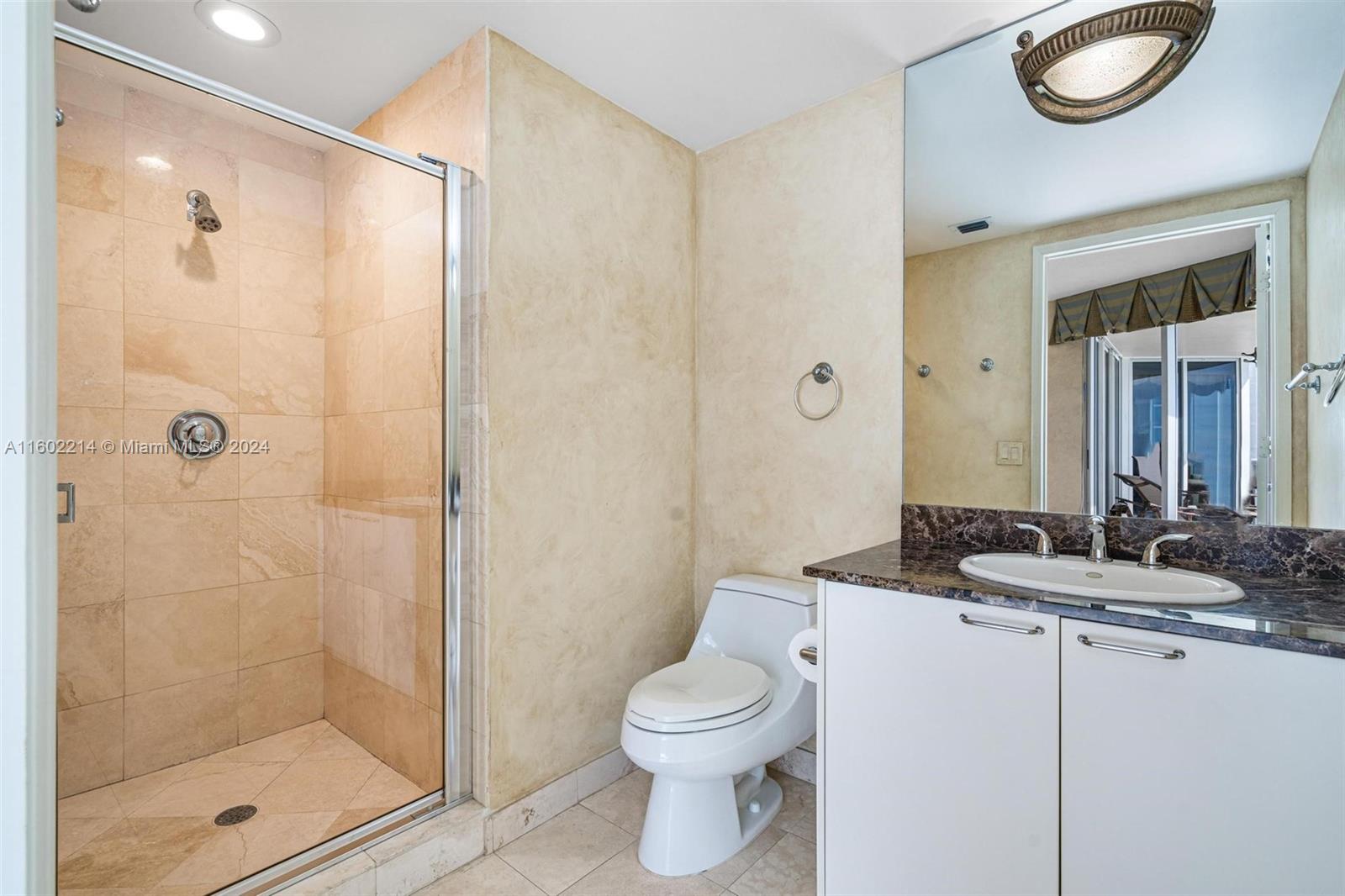 17555 Collins Ave # 1203