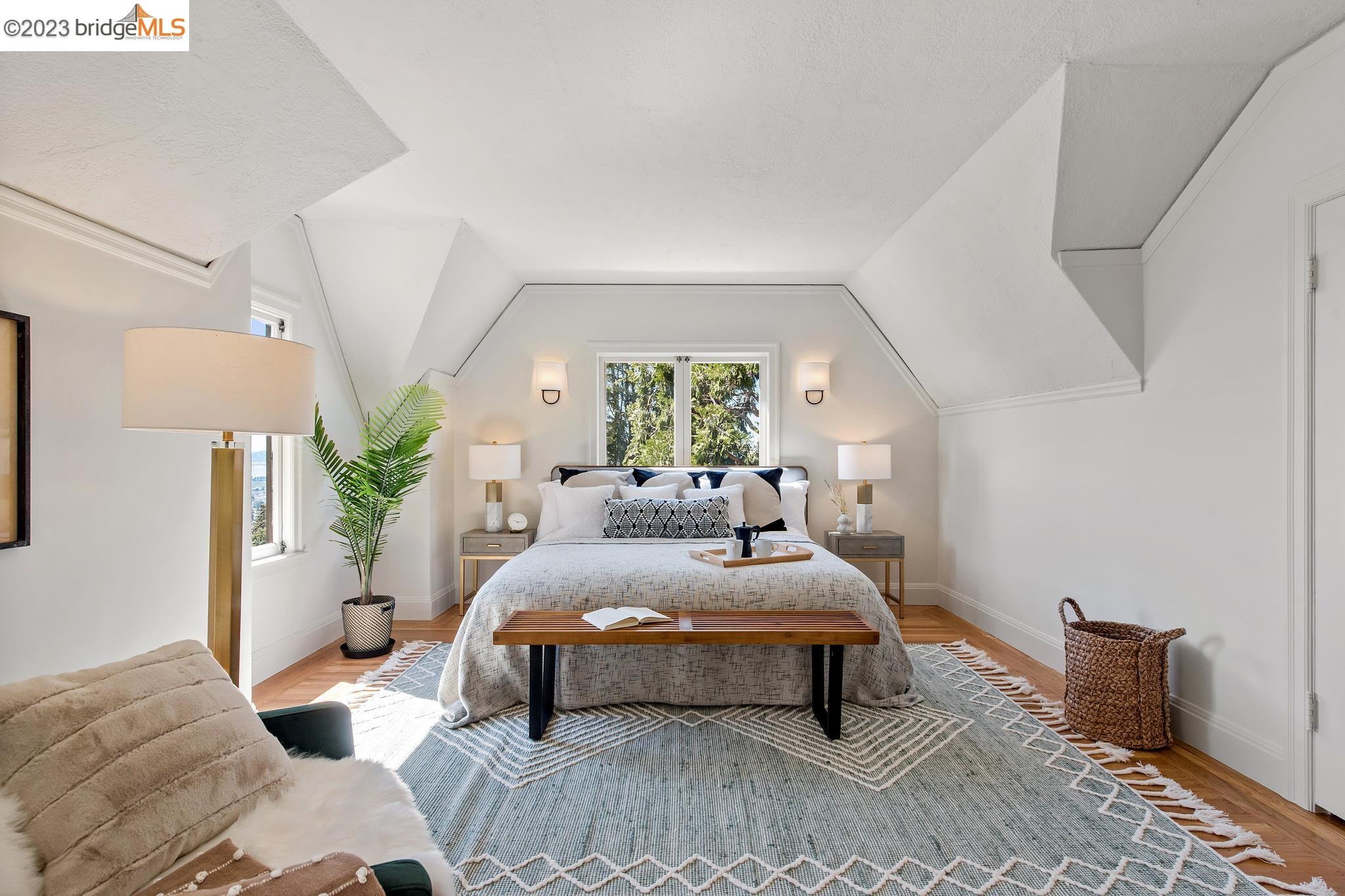 659 Santa Barbara Rd