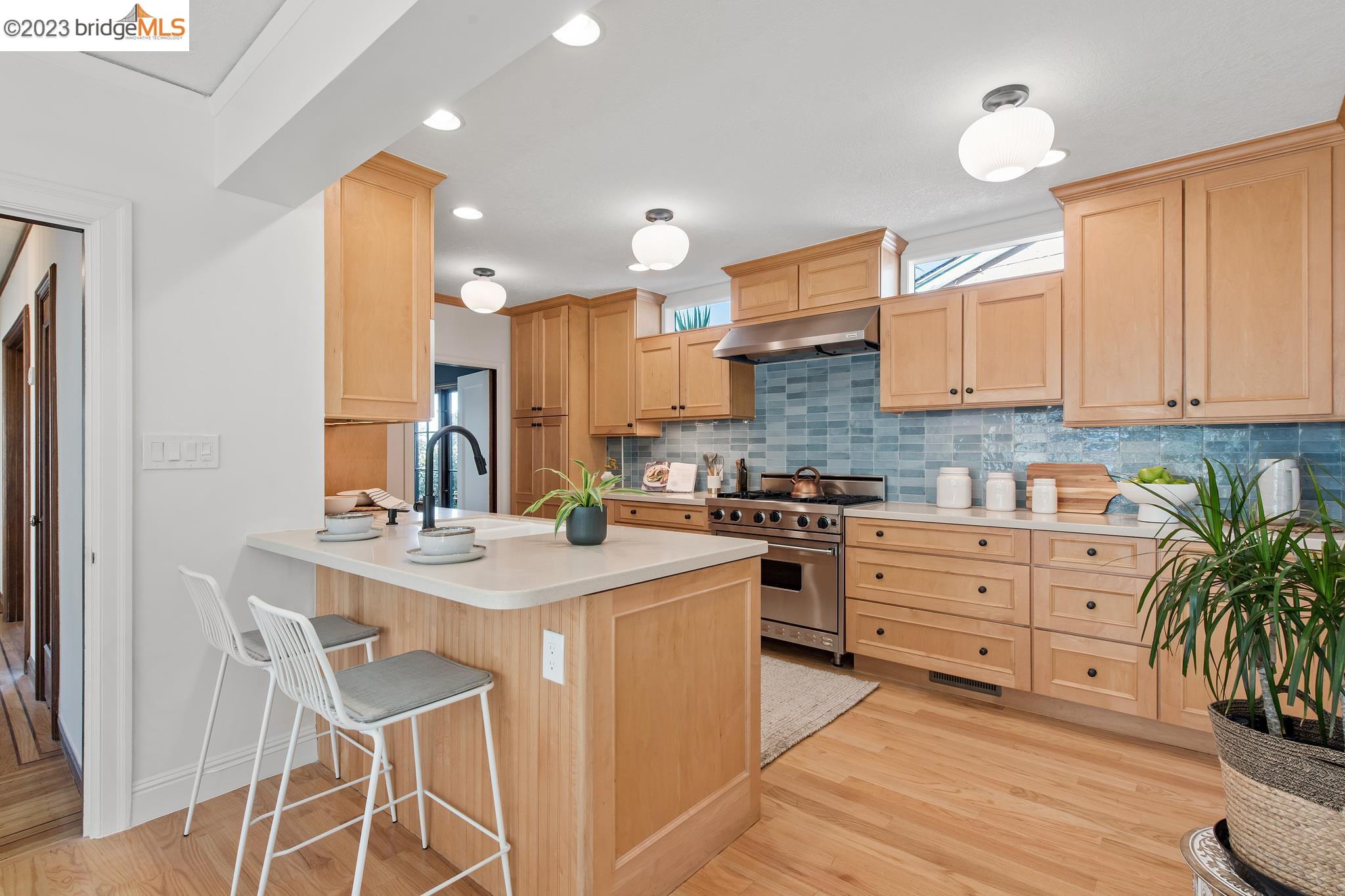 659 Santa Barbara Rd