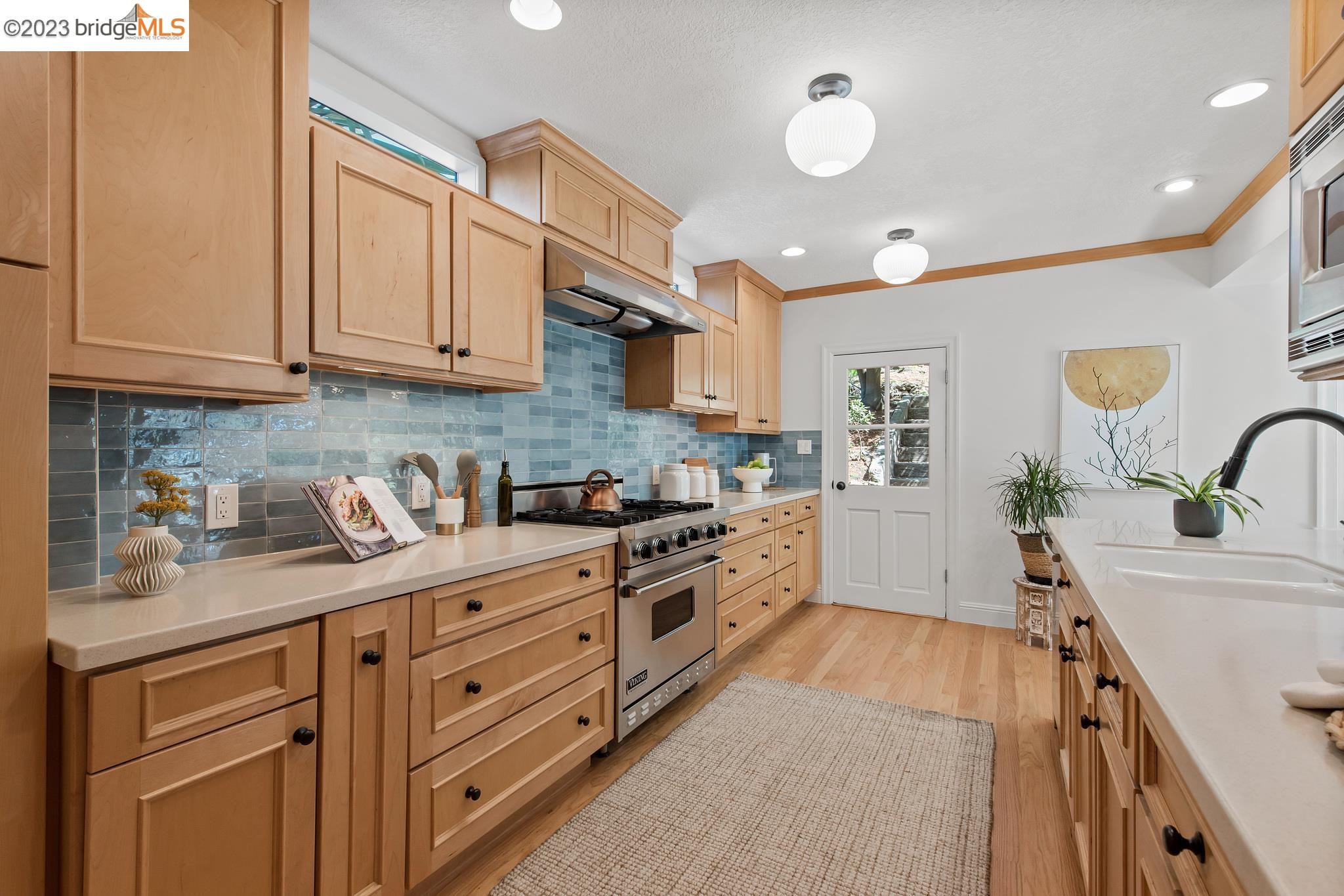 659 Santa Barbara Rd