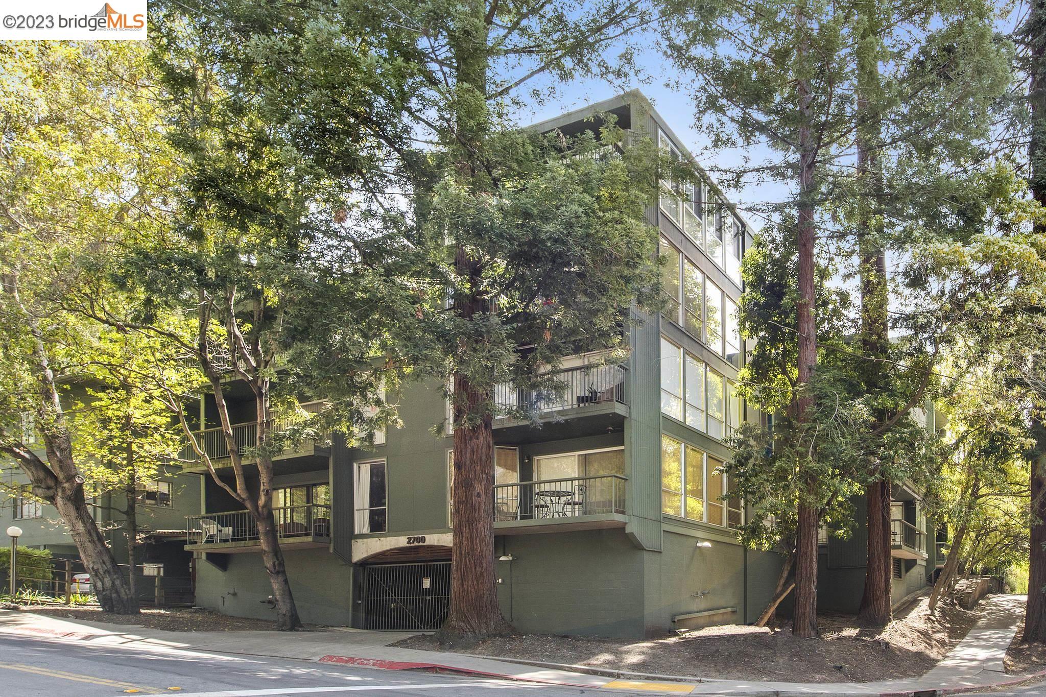 2700 Le Conte Ave Unit: 404