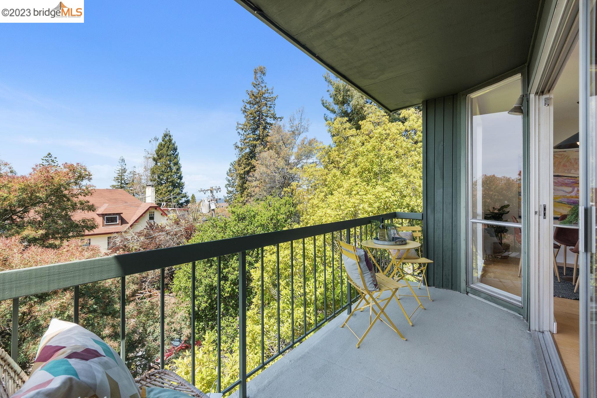 2700 Le Conte Ave Unit: 404