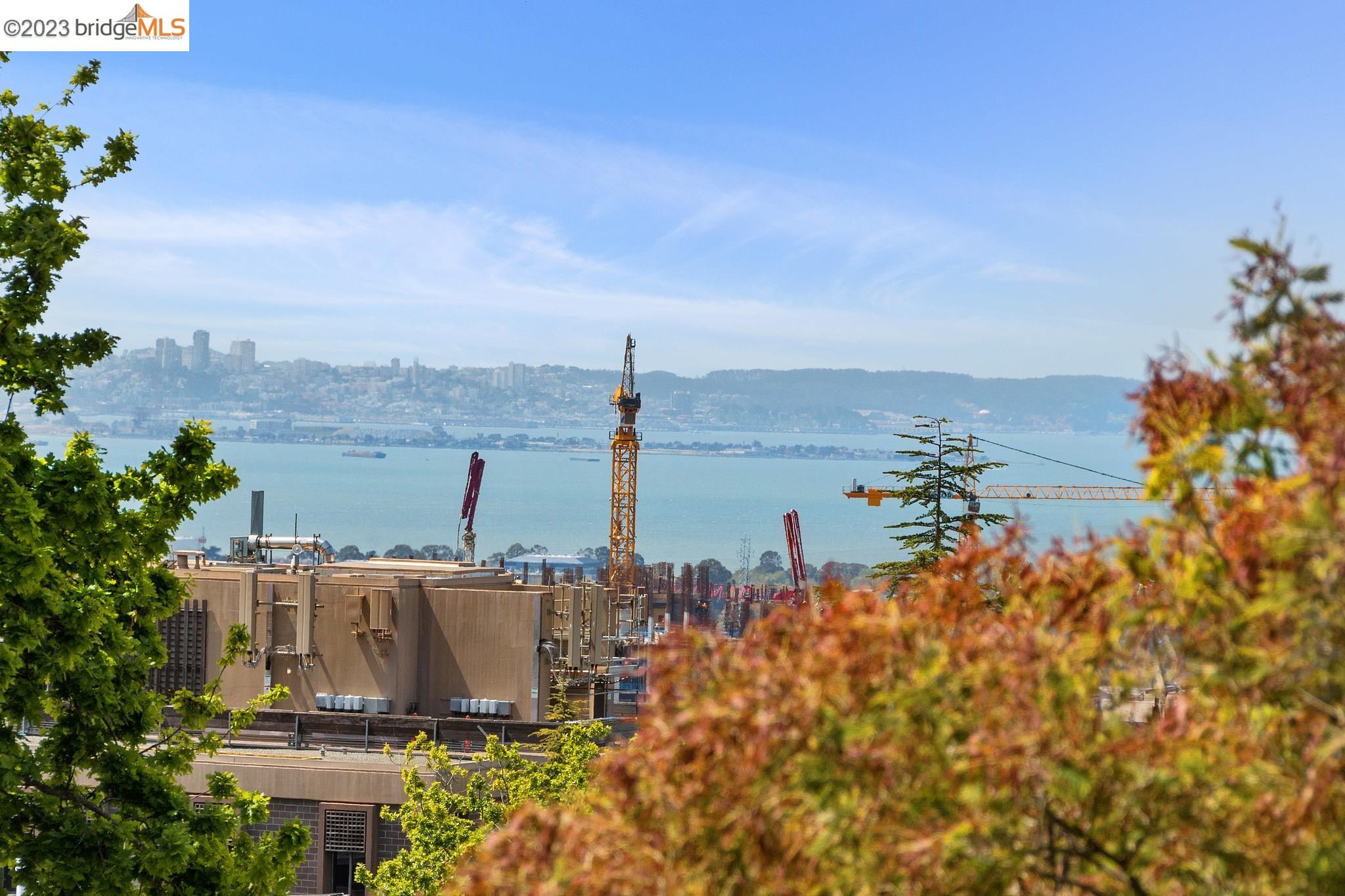 2700 Le Conte Ave Unit: 404