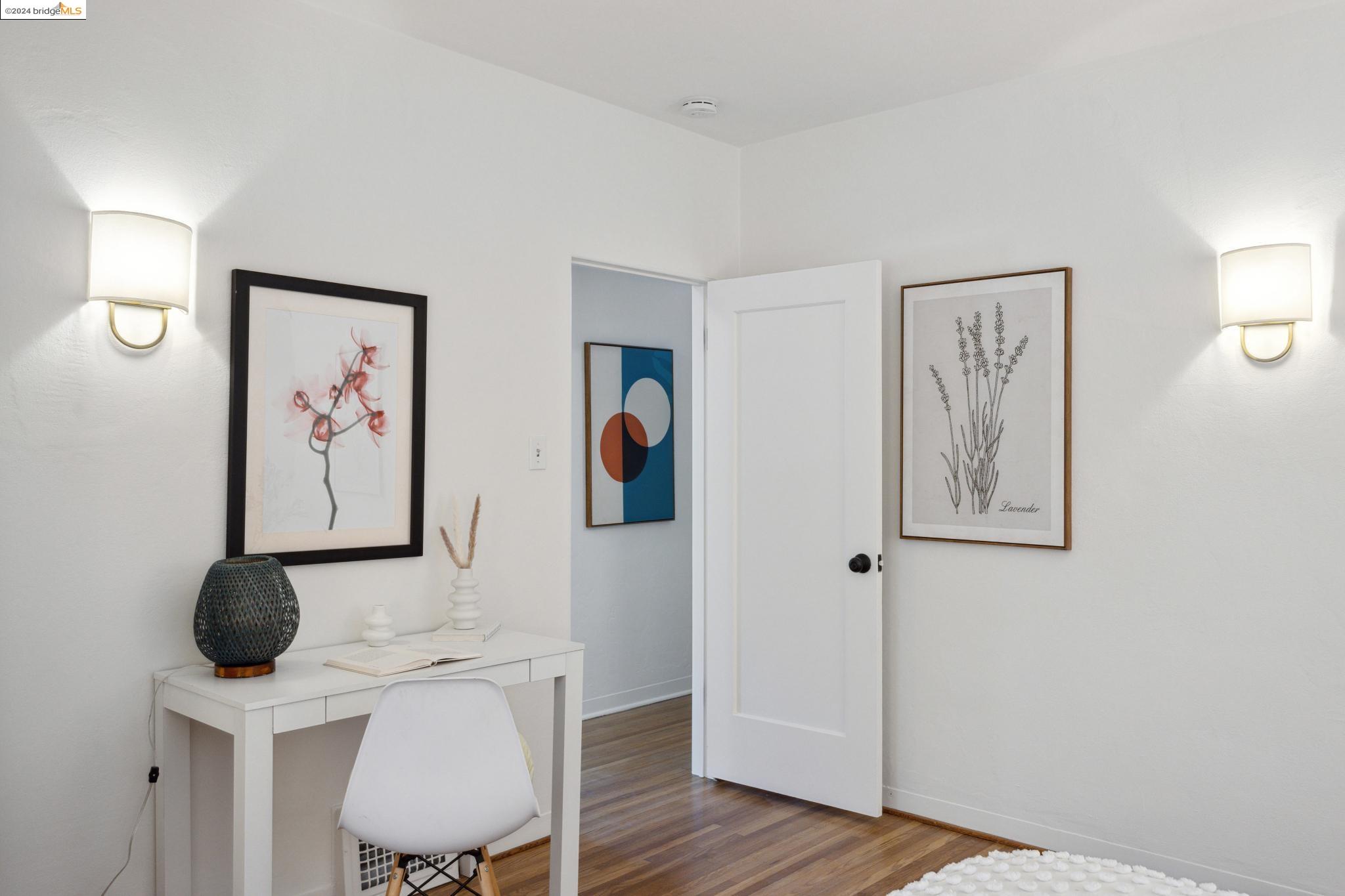 1557 Trestle Glen Rd