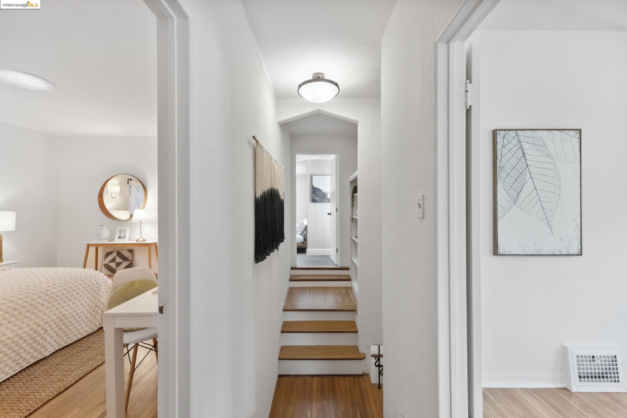 1557 Trestle Glen Rd