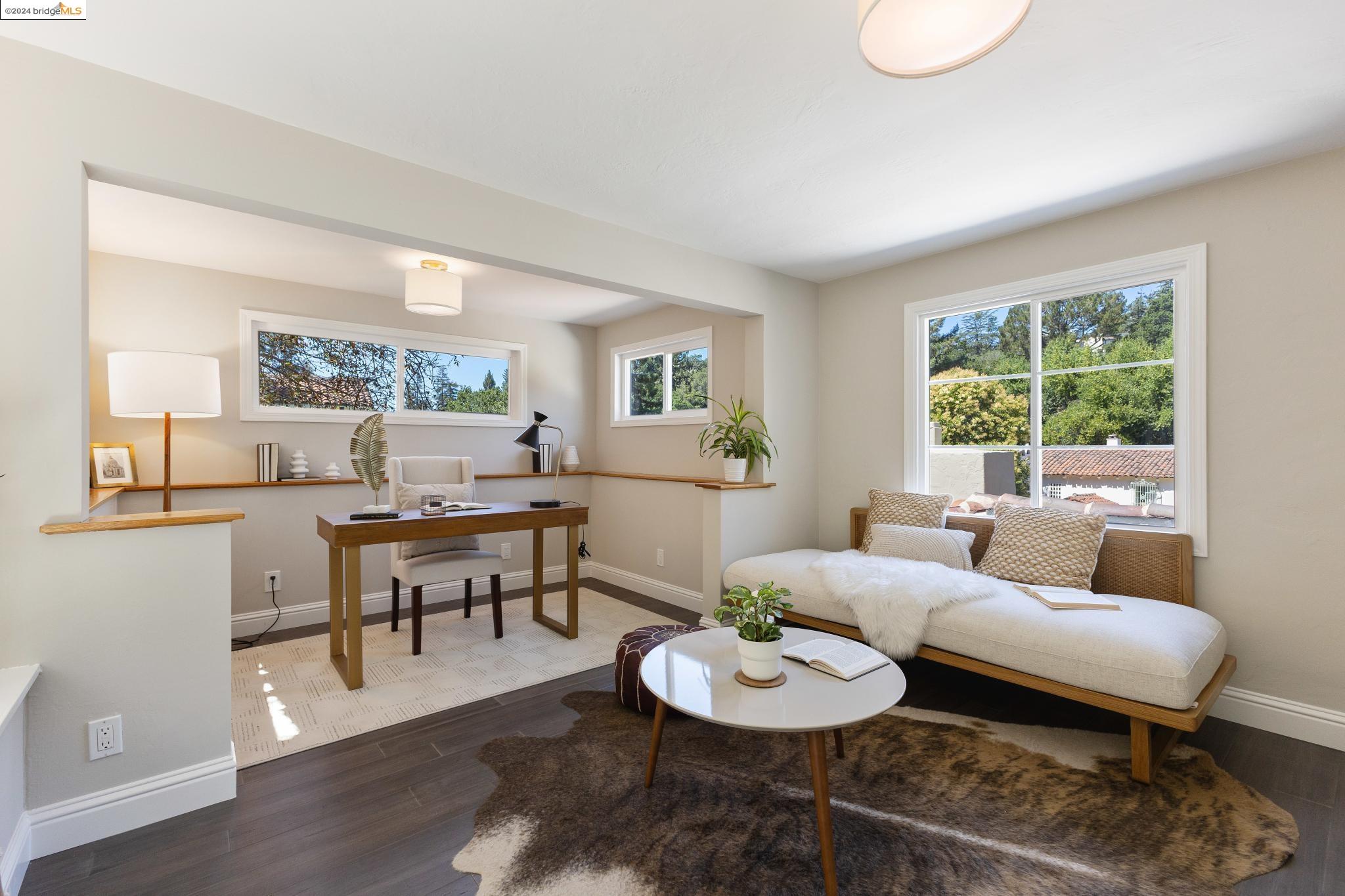 1557 Trestle Glen Rd