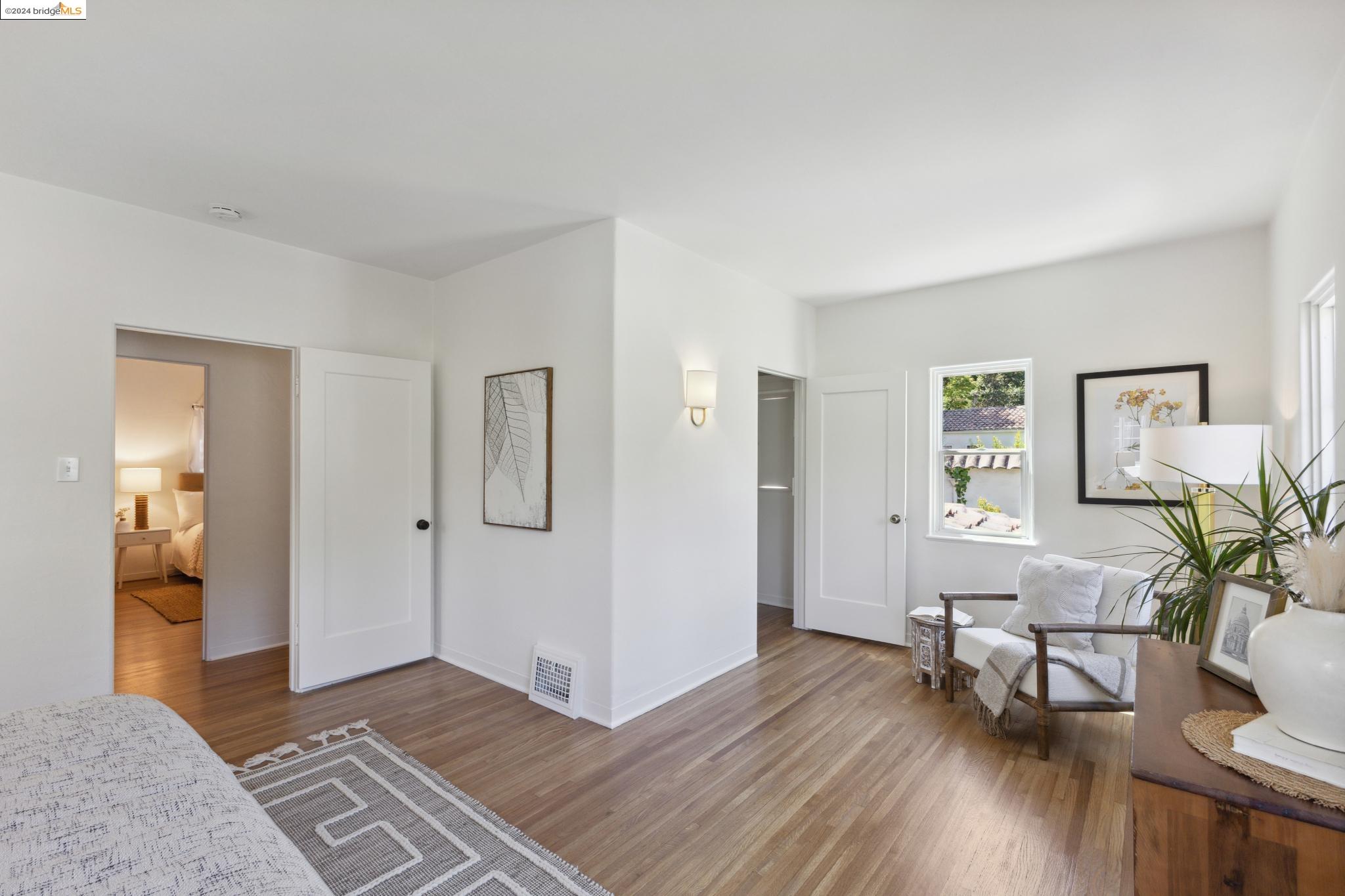 1557 Trestle Glen Rd