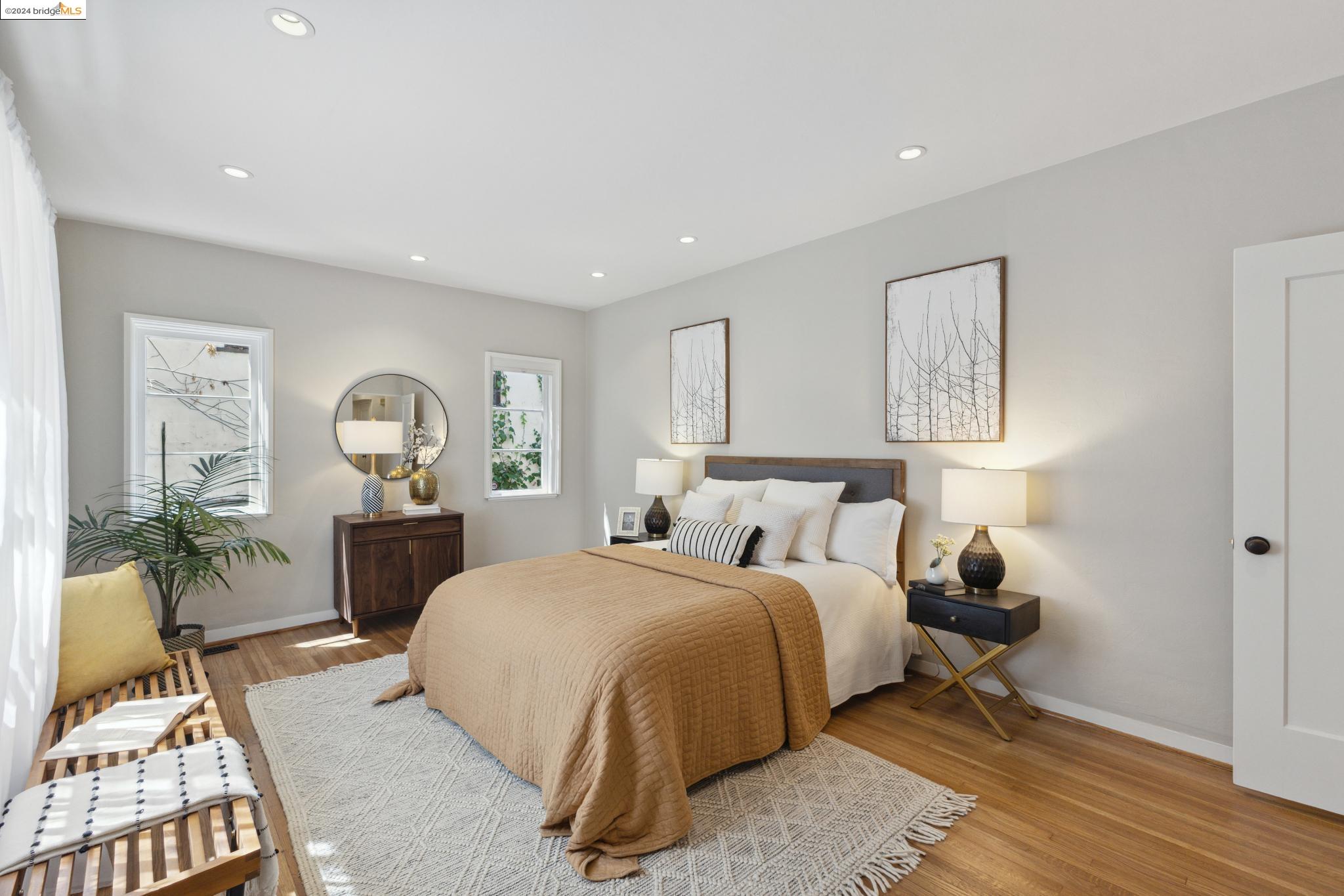 1557 Trestle Glen Rd