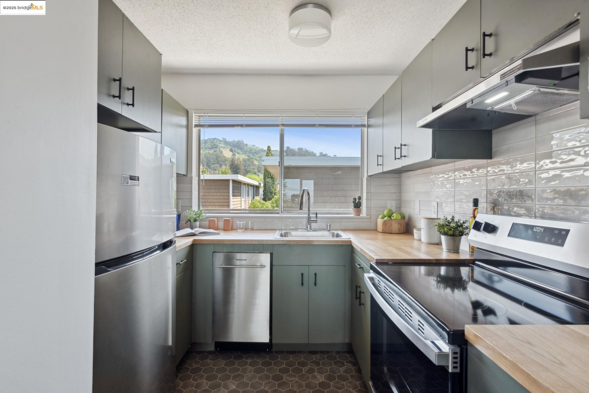 2601 College Ave # 308