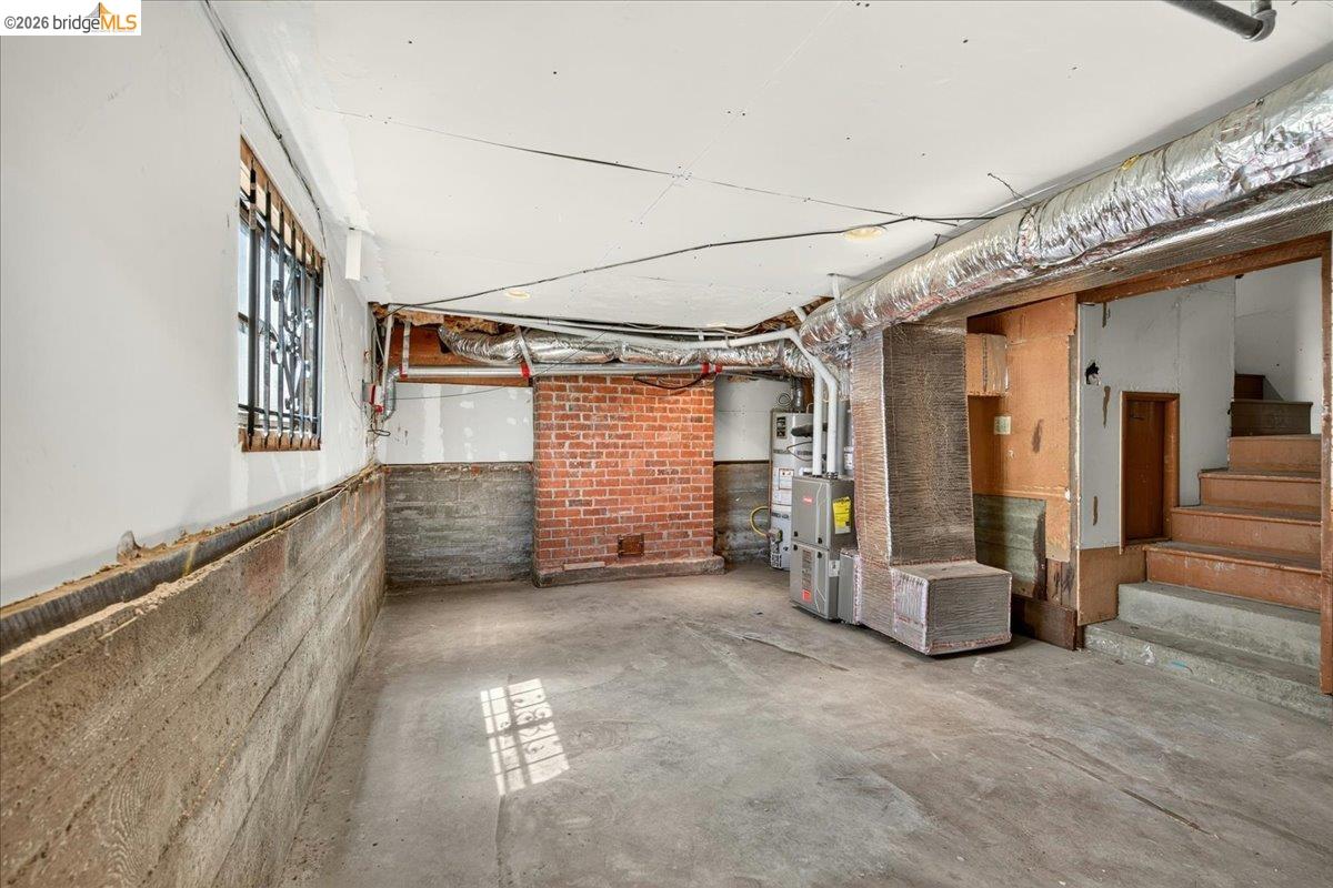 1601 Dwight Way