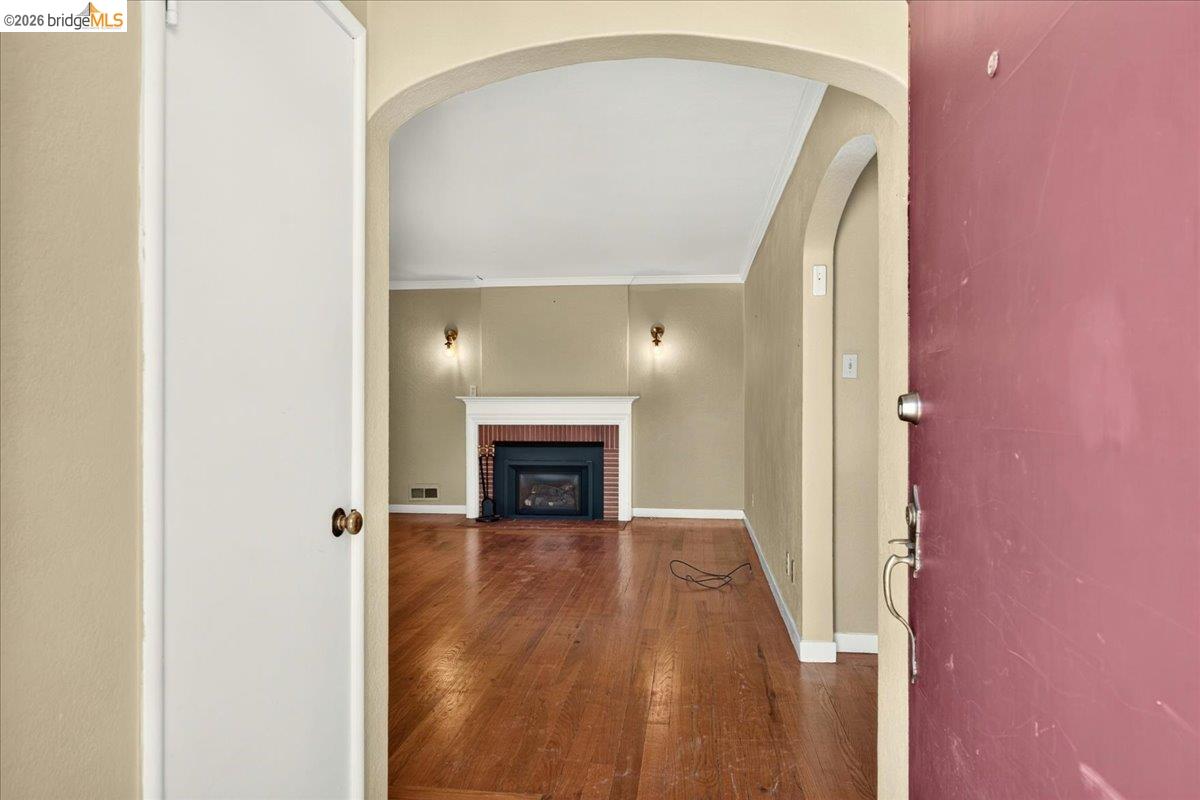 1601 Dwight Way