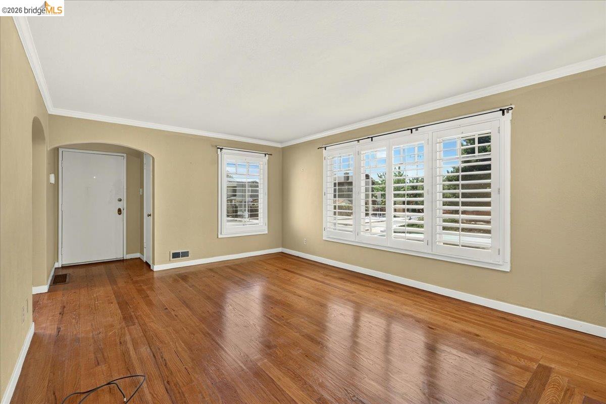 1601 Dwight Way