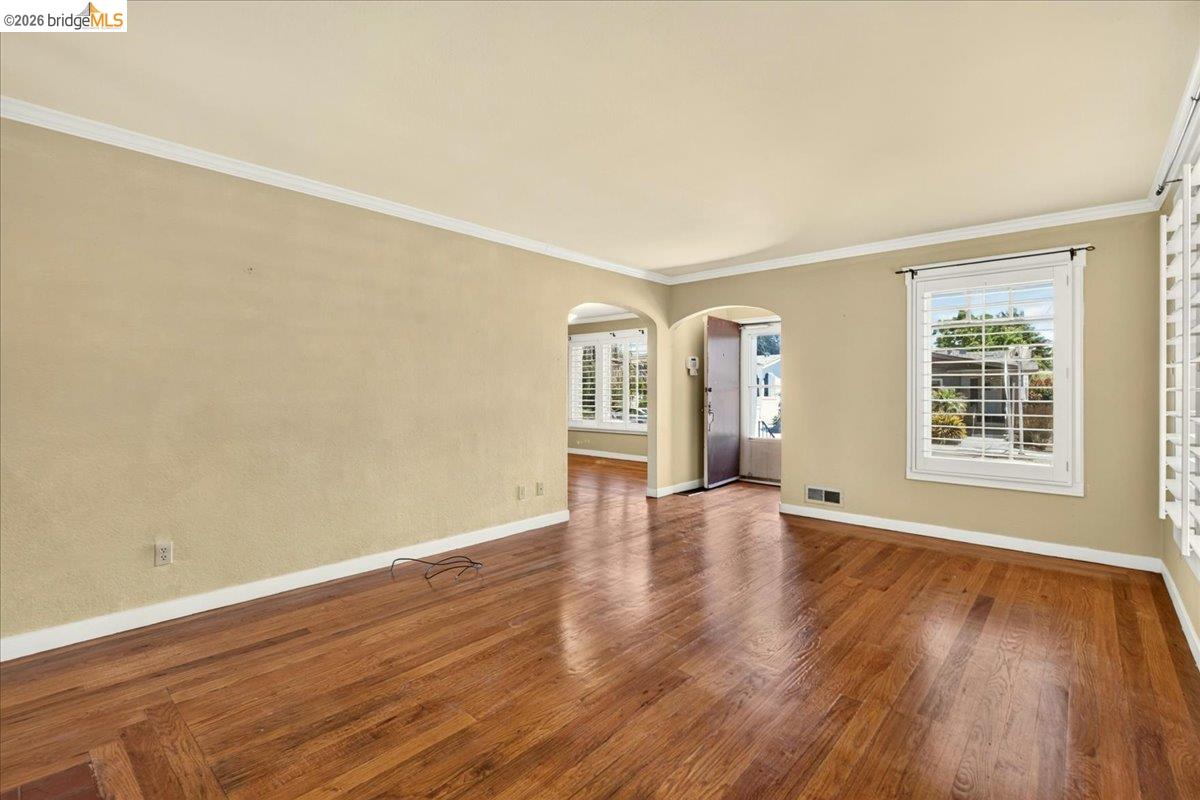 1601 Dwight Way