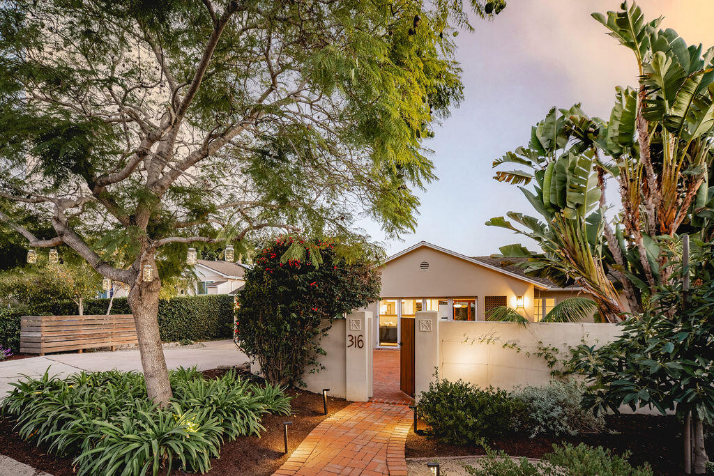 316 Vista De La Cumbre