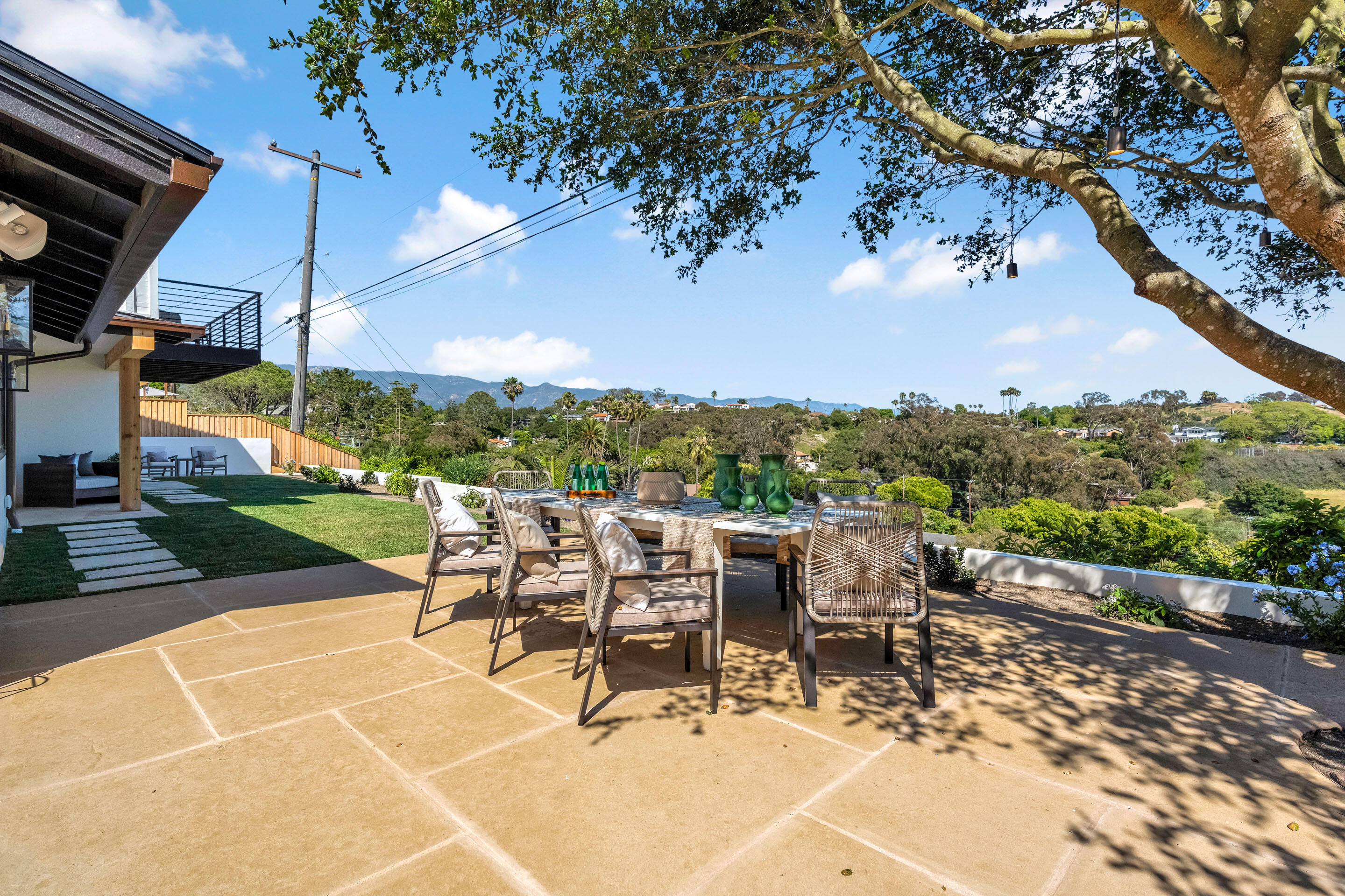 636 Litchfield Lane