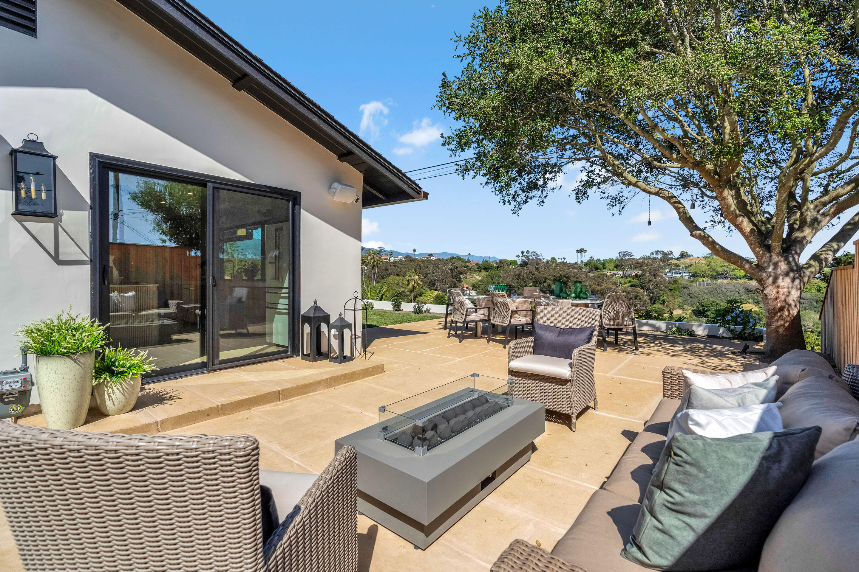 636 Litchfield Lane